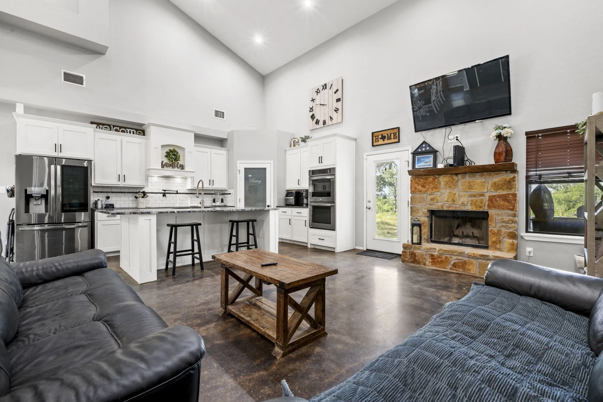Single Family Residence For Sale in Palo Pinto County , 146 Julie Drive, Mineral Wells, Texas 76067, 3 Bedroom, 3 Bathroom, Garage spaces, 2,452 Sqft, built in 2020, mls#21297366, Real Estate Agent in Mineral Wells, Homes For Sale in Palo Pinto county, Homes For Sale in Mineral Wells, Realtor in Mineral Wells Texas, Real Estate Brokerage Independent Realty Texas, Luminita Cordes Realtor