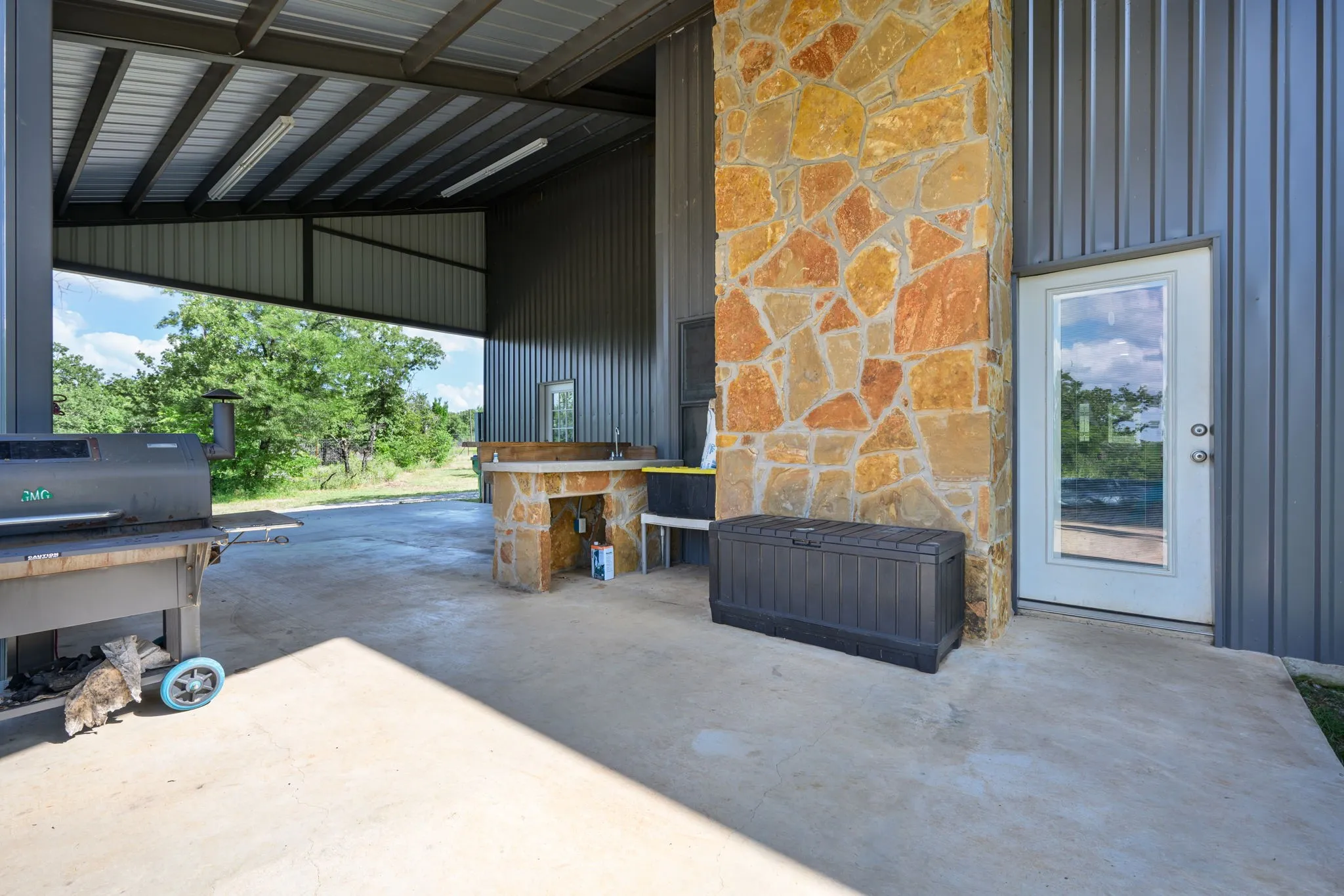 Single Family Residence For Sale in Palo Pinto County , 146 Julie Drive, Mineral Wells, Texas 76067, 3 Bedroom, 3 Bathroom, Garage spaces, 2,452 Sqft, built in 2020, mls#21297366, Real Estate Agent in Mineral Wells, Homes For Sale in Palo Pinto county, Homes For Sale in Mineral Wells, Realtor in Mineral Wells Texas, Real Estate Brokerage Independent Realty Texas, Luminita Cordes Realtor