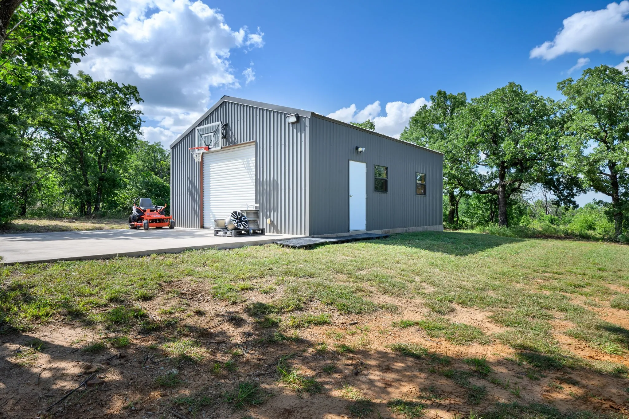 Single Family Residence For Sale in Palo Pinto County , 146 Julie Drive, Mineral Wells, Texas 76067, 3 Bedroom, 3 Bathroom, Garage spaces, 2,452 Sqft, built in 2020, mls#21297366, Real Estate Agent in Mineral Wells, Homes For Sale in Palo Pinto county, Homes For Sale in Mineral Wells, Realtor in Mineral Wells Texas, Real Estate Brokerage Independent Realty Texas, Luminita Cordes Realtor