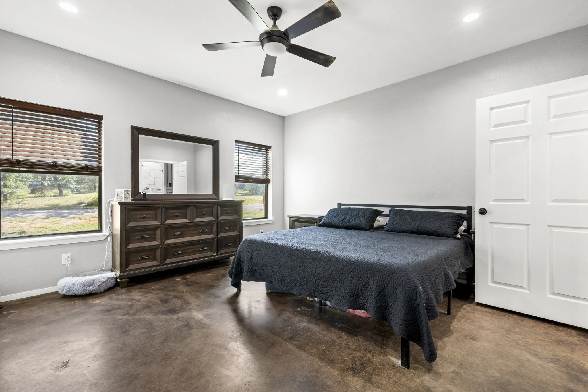Single Family Residence For Sale in Palo Pinto County , 146 Julie Drive, Mineral Wells, Texas 76067, 3 Bedroom, 3 Bathroom, Garage spaces, 2,452 Sqft, built in 2020, mls#21297366, Real Estate Agent in Mineral Wells, Homes For Sale in Palo Pinto county, Homes For Sale in Mineral Wells, Realtor in Mineral Wells Texas, Real Estate Brokerage Independent Realty Texas, Luminita Cordes Realtor