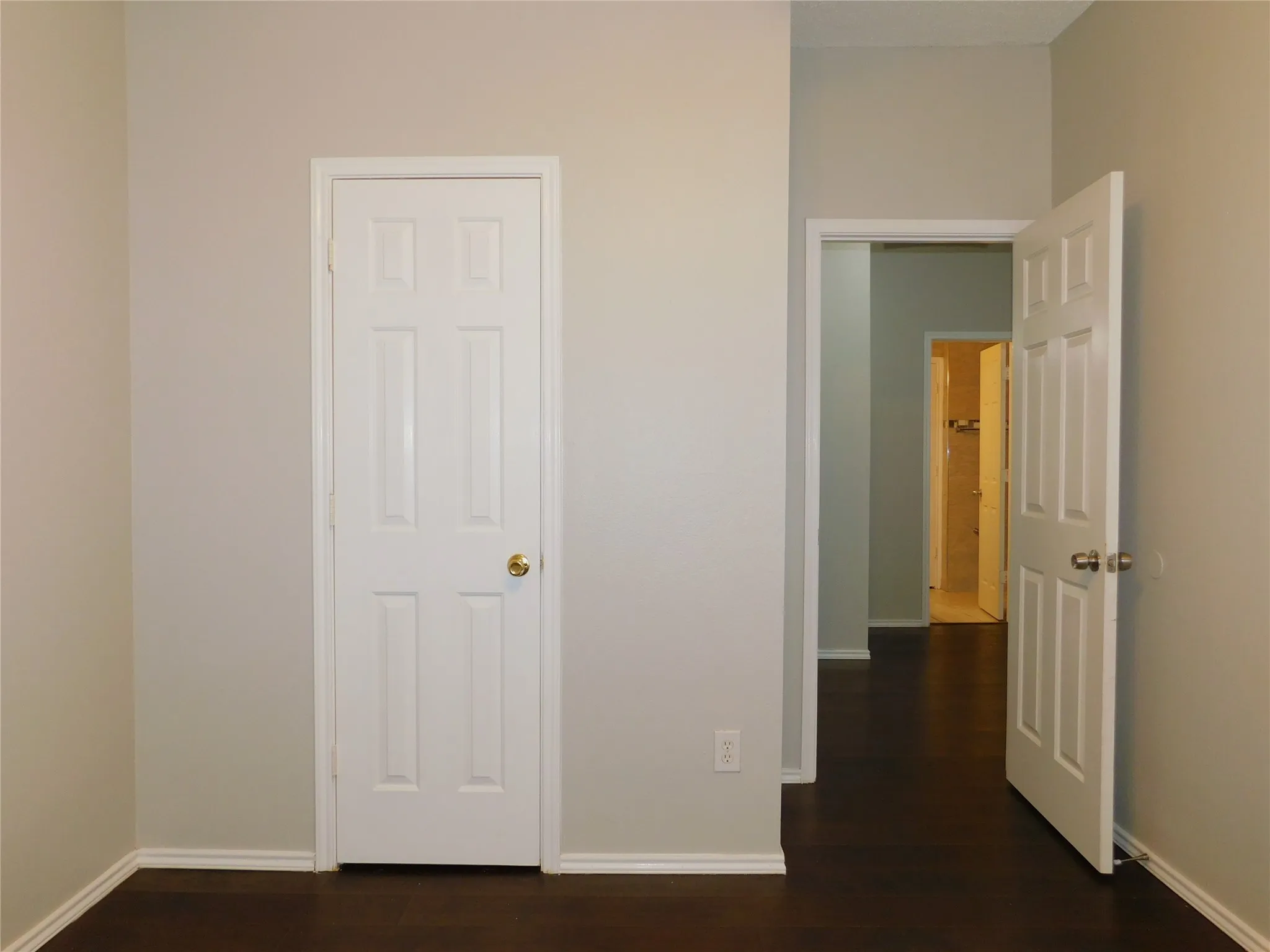 Single Family Residence For Rent in Denton County , 1648 Crown Point Drive, Little Elm, Texas 75036, 4 Bedroom, 2 Bathroom, 2 Garage spaces, 1,873 Sqft, built in 2004, mls#21296301, Real Estate Agent in Little Elm, Homes For Rent in Denton county, Homes For Rent in Little Elm, Realtor in Little Elm Texas, Real Estate Brokerage Independent Realty Texas, Luminita Cordes Realtor