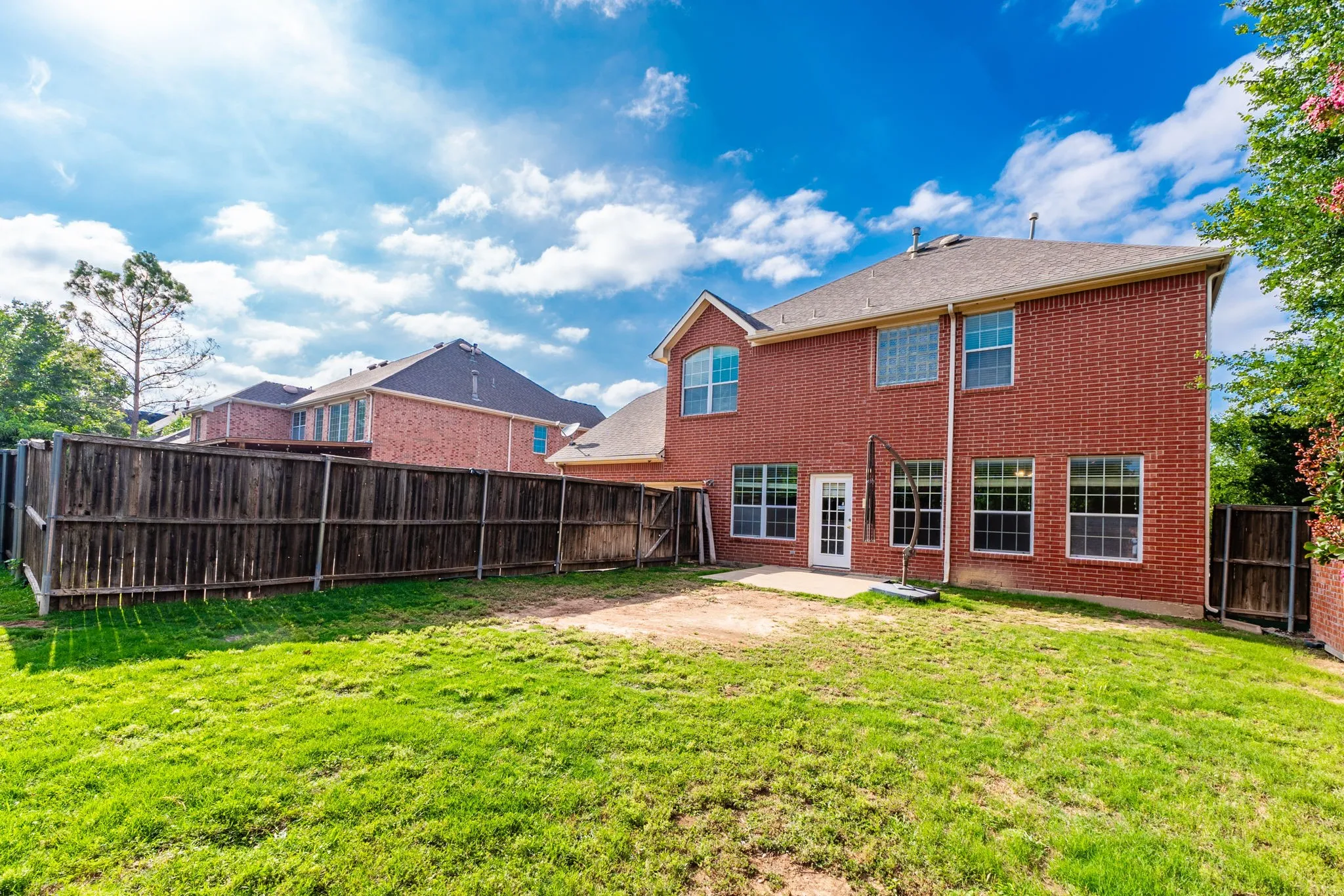 Single Family Residence For Rent in Dallas County , 1100 Cedar Valley Drive, Irving, Texas 75063, 4 Bedroom, 3 Bathroom, 2 Garage spaces, 3,168 Sqft, built in 2004, mls#21298169, Real Estate Agent in Irving, Homes For Rent in Dallas county, Homes For Rent in Irving, Realtor in Irving Texas, Real Estate Brokerage Independent Realty Texas, Luminita Cordes Realtor