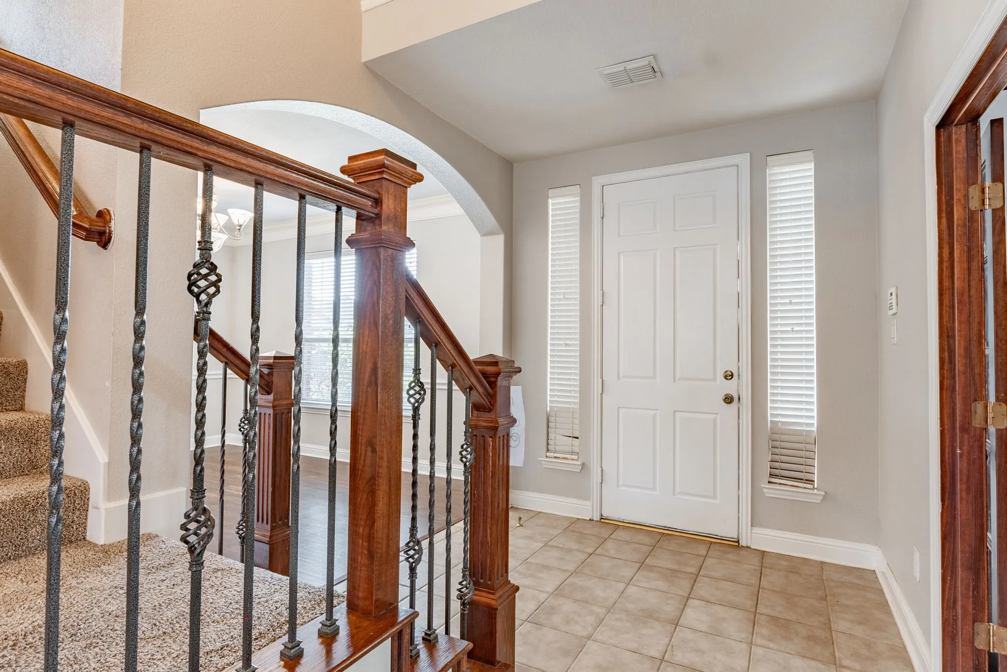 Single Family Residence For Rent in Dallas County , 1100 Cedar Valley Drive, Irving, Texas 75063, 4 Bedroom, 3 Bathroom, 2 Garage spaces, 3,168 Sqft, built in 2004, mls#21298169, Real Estate Agent in Irving, Homes For Rent in Dallas county, Homes For Rent in Irving, Realtor in Irving Texas, Real Estate Brokerage Independent Realty Texas, Luminita Cordes Realtor