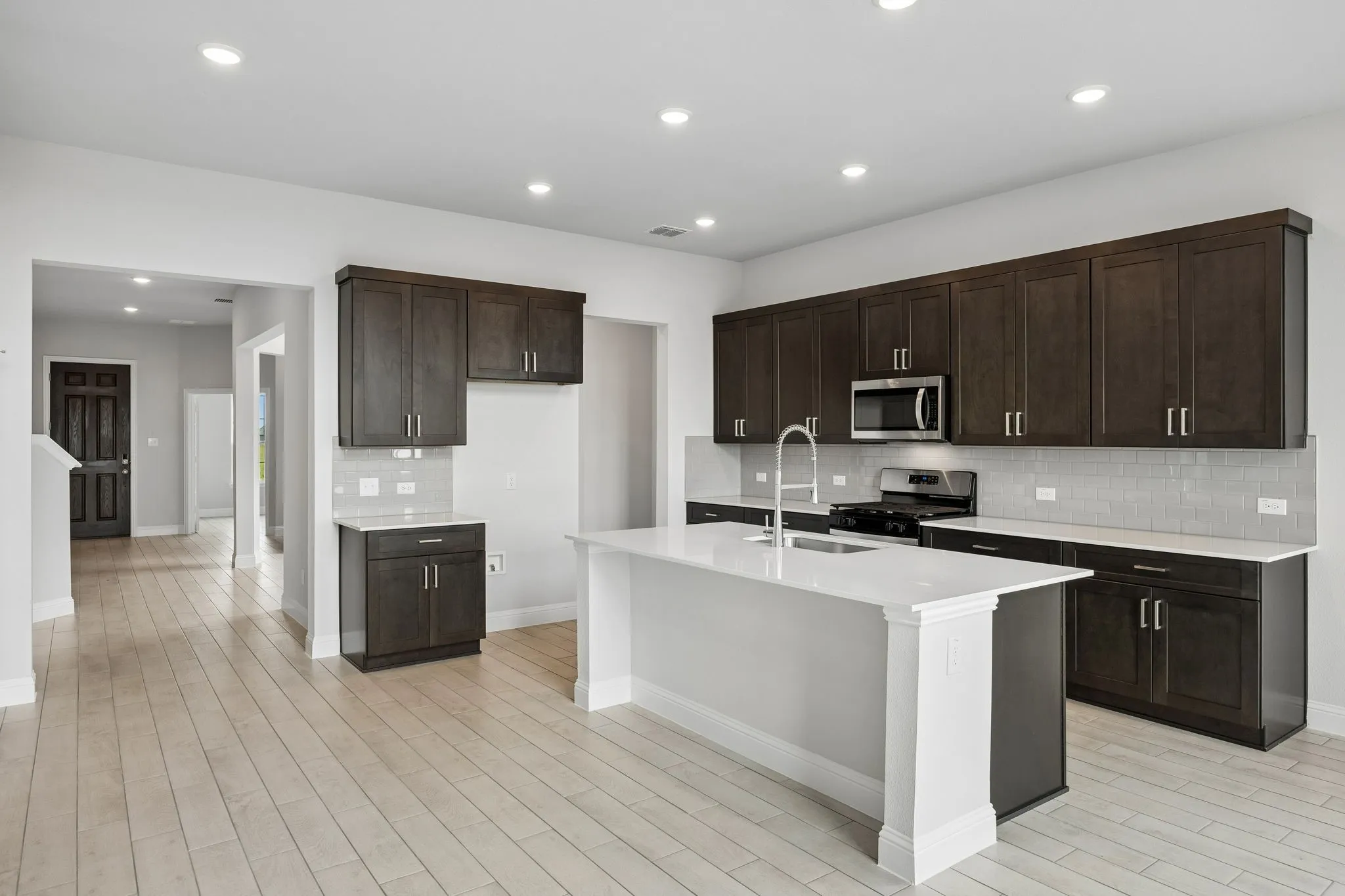 Single Family Residence For Sale in Collin County , 424 Amalfi Way, Weston, Texas 75009, 3 Bedroom, 4 Bathroom, 2 Garage spaces, 3,492 Sqft, built in 2025, mls#21298206, Real Estate Agent in Weston, Homes For Sale in Collin county, Homes For Sale in Weston, Realtor in Weston Texas, Real Estate Brokerage Independent Realty Texas, Luminita Cordes Realtor