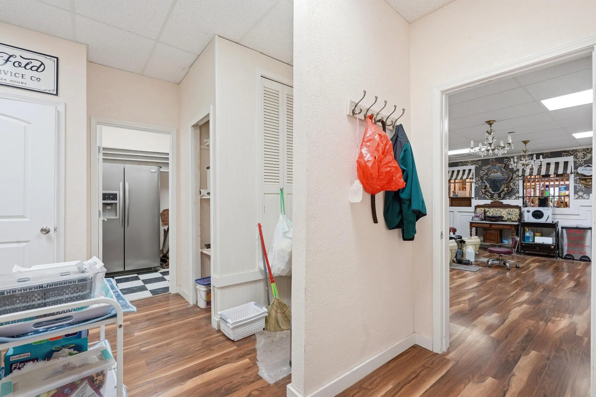 Office For Sale in Jones County , 110 S Swenson Street, Stamford, Texas 79553, 0, 0, Garage spaces, 0 Sqft, built in 1920, mls#21297591, Real Estate Agent in Stamford, Homes For Sale in Jones county, Homes For Sale in Stamford, Realtor in Stamford Texas, Real Estate Brokerage Independent Realty Texas, Luminita Cordes Realtor
