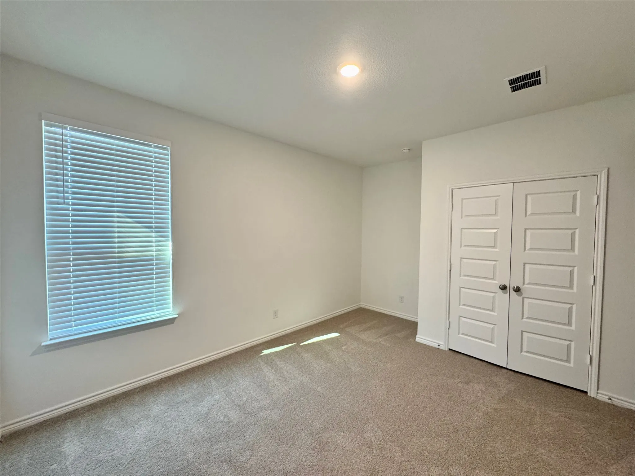 Single Family Residence For Rent in Denton County , 504 Saddle Lane, Denton, Texas 76205, 4 Bedroom, 3 Bathroom, 1 Garage spaces, 2,023 Sqft, built in 2024, mls#21298213, Real Estate Agent in Denton, Homes For Rent in Denton county, Homes For Rent in Denton, Realtor in Denton Texas, Real Estate Brokerage Independent Realty Texas, Luminita Cordes Realtor
