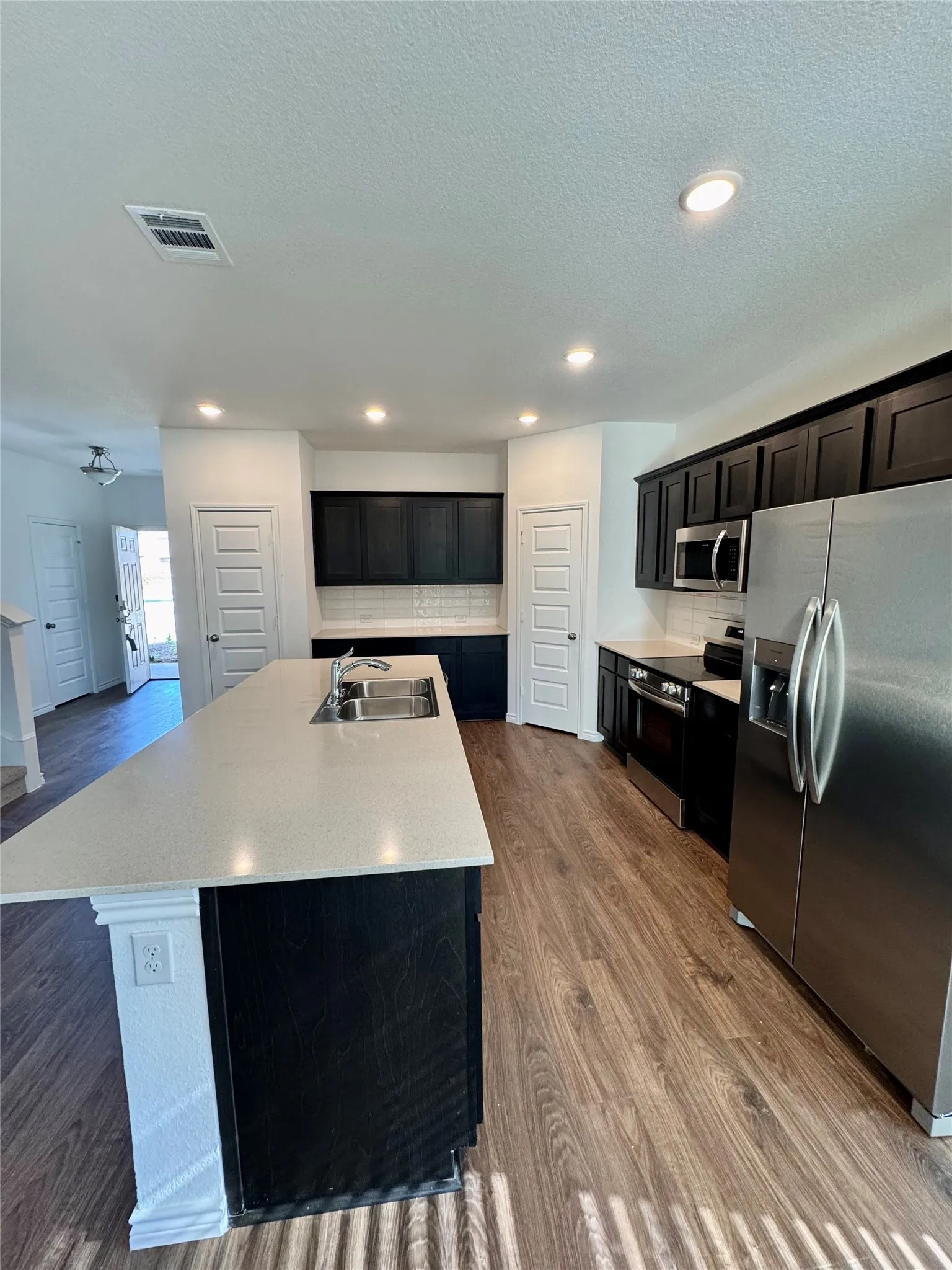 Single Family Residence For Rent in Denton County , 504 Saddle Lane, Denton, Texas 76205, 4 Bedroom, 3 Bathroom, 1 Garage spaces, 2,023 Sqft, built in 2024, mls#21298213, Real Estate Agent in Denton, Homes For Rent in Denton county, Homes For Rent in Denton, Realtor in Denton Texas, Real Estate Brokerage Independent Realty Texas, Luminita Cordes Realtor