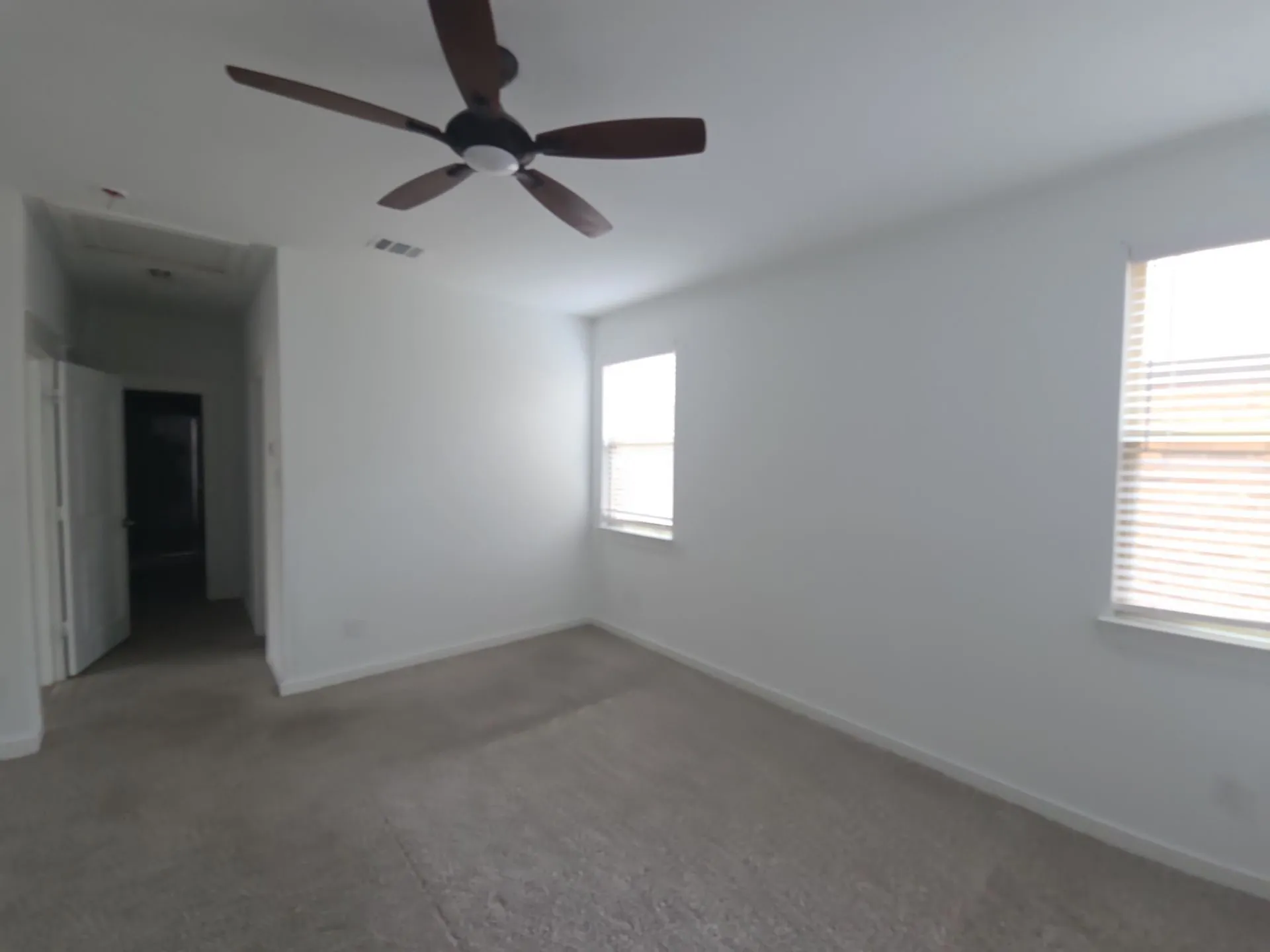 Single Family Residence For Sale in Kaufman County , 2903 Doggett Drive, Forney, Texas 75126, 3 Bedroom, 3 Bathroom, 2 Garage spaces, 2,129 Sqft, built in 2022, mls#21298223, Real Estate Agent in Forney, Homes For Sale in Kaufman county, Homes For Sale in Forney, Realtor in Forney Texas, Real Estate Brokerage Independent Realty Texas, Luminita Cordes Realtor