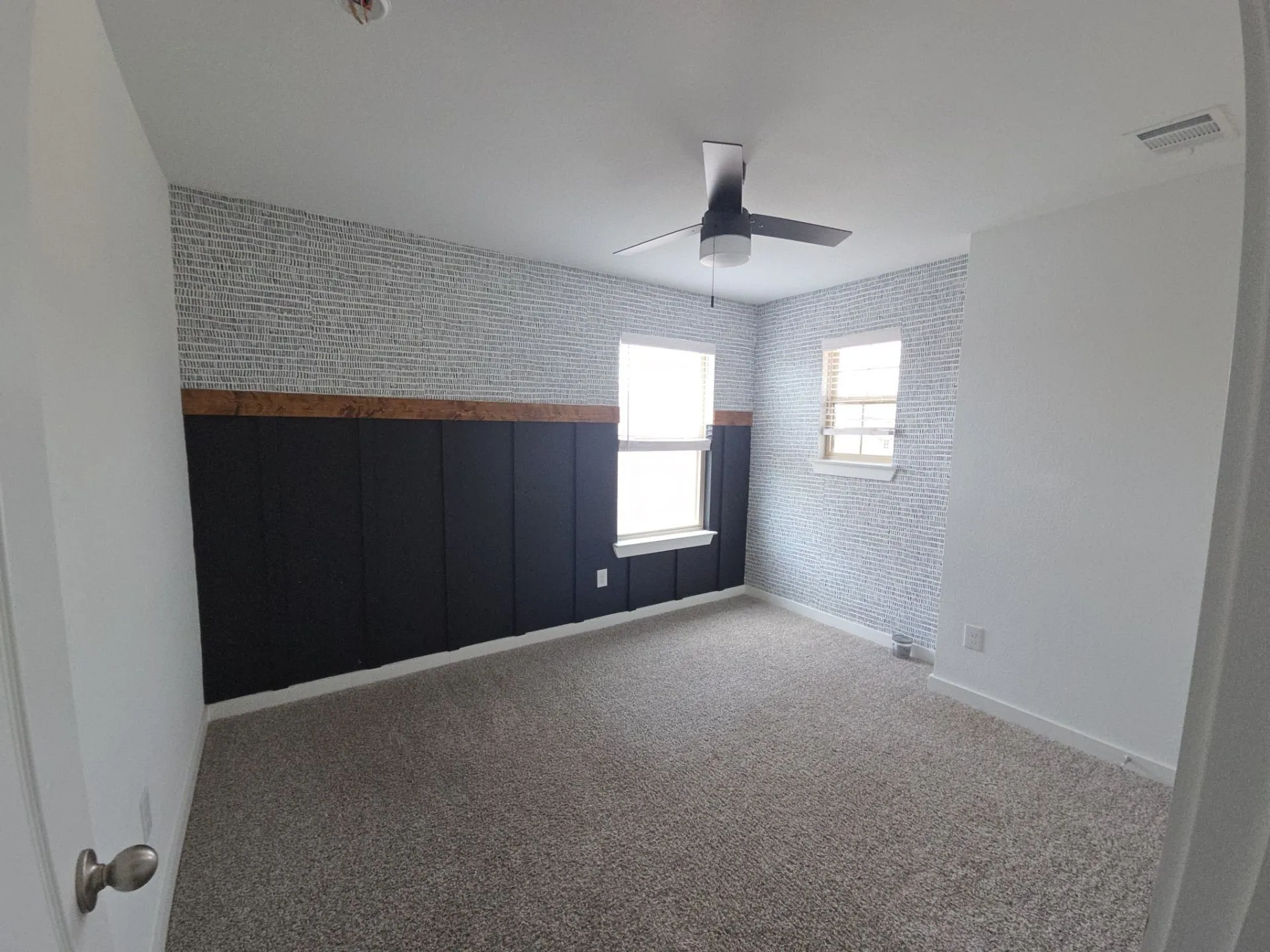 Single Family Residence For Sale in Kaufman County , 2903 Doggett Drive, Forney, Texas 75126, 3 Bedroom, 3 Bathroom, 2 Garage spaces, 2,129 Sqft, built in 2022, mls#21298223, Real Estate Agent in Forney, Homes For Sale in Kaufman county, Homes For Sale in Forney, Realtor in Forney Texas, Real Estate Brokerage Independent Realty Texas, Luminita Cordes Realtor