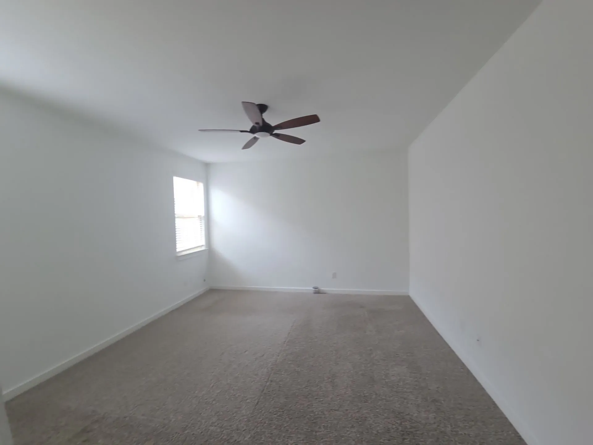 Single Family Residence For Sale in Kaufman County , 2903 Doggett Drive, Forney, Texas 75126, 3 Bedroom, 3 Bathroom, 2 Garage spaces, 2,129 Sqft, built in 2022, mls#21298223, Real Estate Agent in Forney, Homes For Sale in Kaufman county, Homes For Sale in Forney, Realtor in Forney Texas, Real Estate Brokerage Independent Realty Texas, Luminita Cordes Realtor