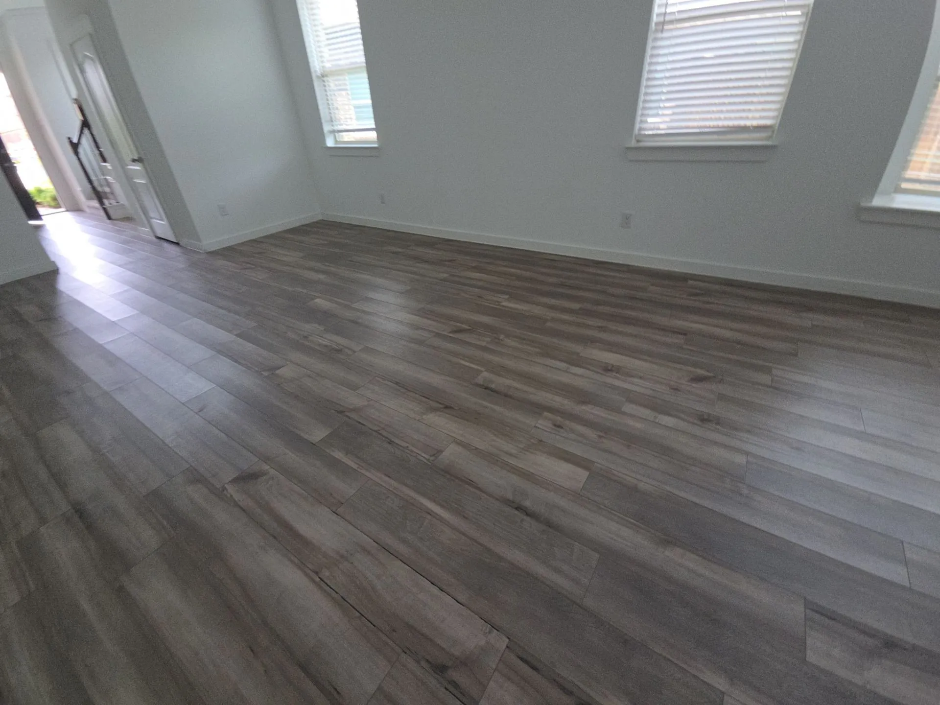 Single Family Residence For Sale in Kaufman County , 2903 Doggett Drive, Forney, Texas 75126, 3 Bedroom, 3 Bathroom, 2 Garage spaces, 2,129 Sqft, built in 2022, mls#21298223, Real Estate Agent in Forney, Homes For Sale in Kaufman county, Homes For Sale in Forney, Realtor in Forney Texas, Real Estate Brokerage Independent Realty Texas, Luminita Cordes Realtor
