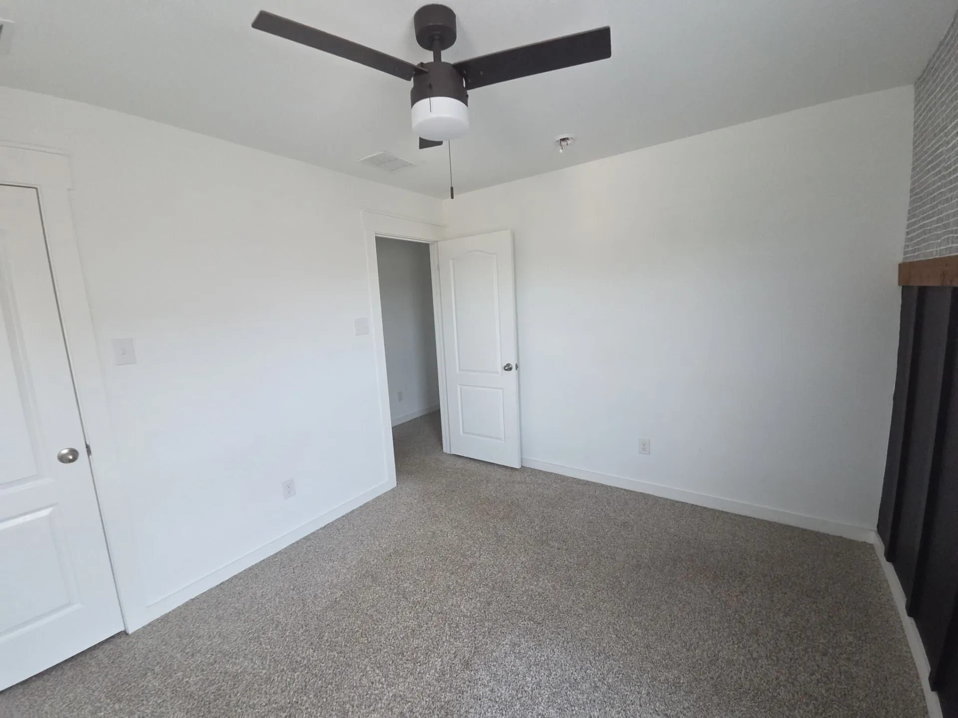 Single Family Residence For Sale in Kaufman County , 2903 Doggett Drive, Forney, Texas 75126, 3 Bedroom, 3 Bathroom, 2 Garage spaces, 2,129 Sqft, built in 2022, mls#21298223, Real Estate Agent in Forney, Homes For Sale in Kaufman county, Homes For Sale in Forney, Realtor in Forney Texas, Real Estate Brokerage Independent Realty Texas, Luminita Cordes Realtor