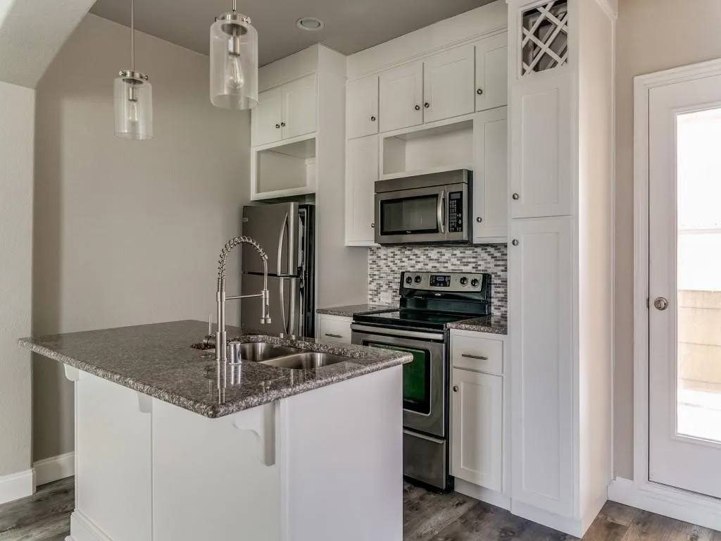Apartment For Sale in Denton County , 391 E Main Street, Lewisville, Texas 75057, 0, 0, Garage spaces, 0 Sqft, built in 2011, Price $1,799,999, mls#21296965, Real Estate Agent in Lewisville, Homes For Sale in Denton county, Homes For Sale in Lewisville, Realtor in Lewisville Texas, Real Estate Brokerage Independent Realty Texas, Luminita Cordes Realtor