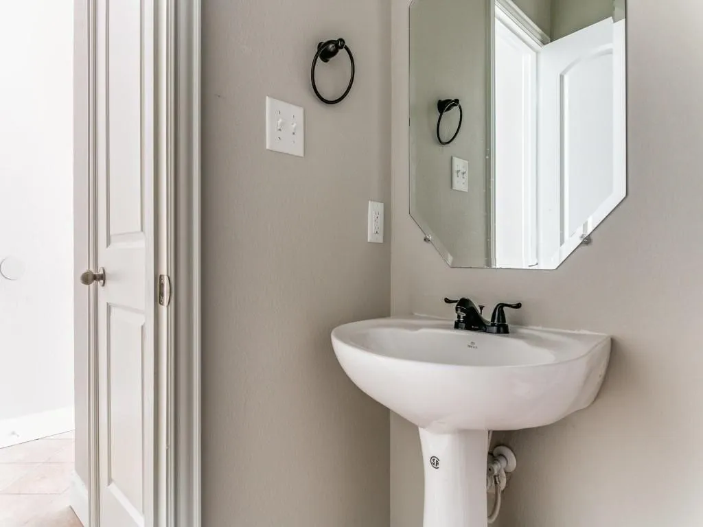 Apartment For Sale in Denton County , 391 E Main Street, Lewisville, Texas 75057, 0, 0, Garage spaces, 0 Sqft, built in 2011, Price $1,799,999, mls#21296965, Real Estate Agent in Lewisville, Homes For Sale in Denton county, Homes For Sale in Lewisville, Realtor in Lewisville Texas, Real Estate Brokerage Independent Realty Texas, Luminita Cordes Realtor