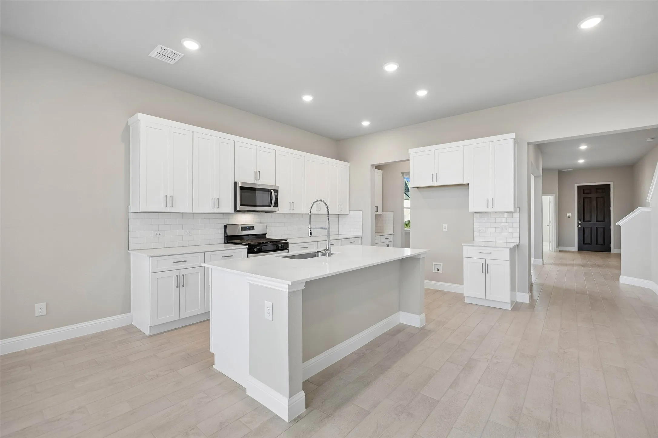 Single Family Residence For Sale in Collin County , 420 Cavalli Drive, Weston, Texas 75009, 4 Bedroom, 5 Bathroom, 2 Garage spaces, 3,926 Sqft, built in 2025, mls#21298286, Real Estate Agent in Weston, Homes For Sale in Collin county, Homes For Sale in Weston, Realtor in Weston Texas, Real Estate Brokerage Independent Realty Texas, Luminita Cordes Realtor