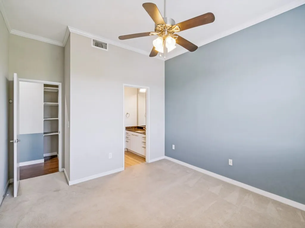 Condominium For Sale in Dallas County , 3025 Bryan Street 3E, Dallas, Texas 75204, 2 Bedroom, 2 Bathroom, 1 Garage spaces, 1,187 Sqft, built in 2006, mls#21297373, Real Estate Agent in Dallas, Homes For Sale in Dallas county, Homes For Sale in Dallas, Realtor in Dallas Texas, Real Estate Brokerage Independent Realty Texas, Luminita Cordes Realtor
