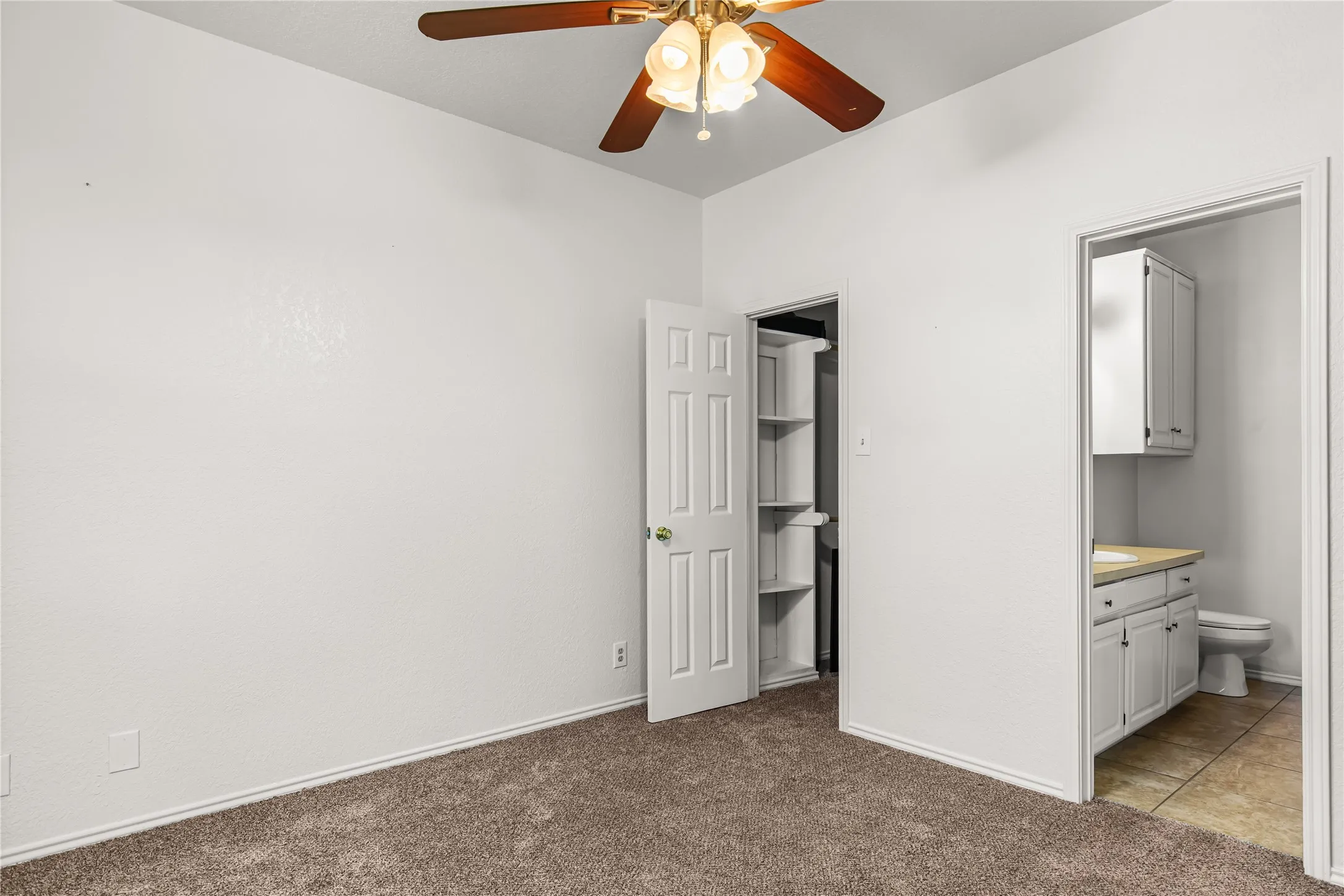 Duplex For Sale in Grayson County , 1006 W Washington Street, Sherman, Texas 75092, 4 Bedroom, 4 Bathroom, Garage spaces, 0 Sqft, built in 1986, mls#21298319, Real Estate Agent in Sherman, Homes For Sale in Grayson county, Homes For Sale in Sherman, Realtor in Sherman Texas, Real Estate Brokerage Independent Realty Texas, Luminita Cordes Realtor