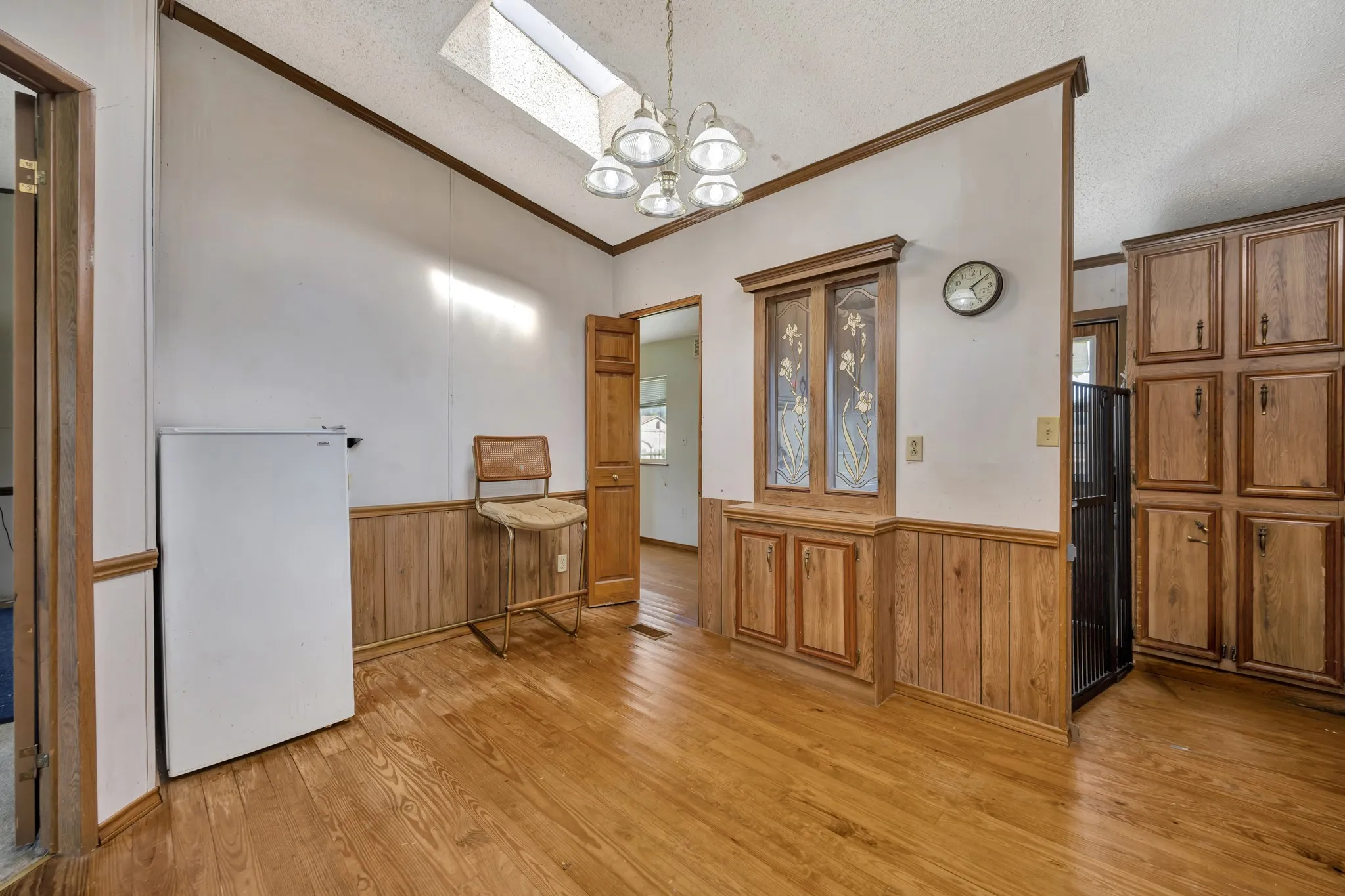 Mobile Home For Sale in Denton County , 305 Branson Road, Roanoke, Texas 76262, 3 Bedroom, 2 Bathroom, Garage spaces, 1,568 Sqft, built in 1989, mls#21298306, Real Estate Agent in Roanoke, Homes For Sale in Denton county, Homes For Sale in Roanoke, Realtor in Roanoke Texas, Real Estate Brokerage Independent Realty Texas, Luminita Cordes Realtor