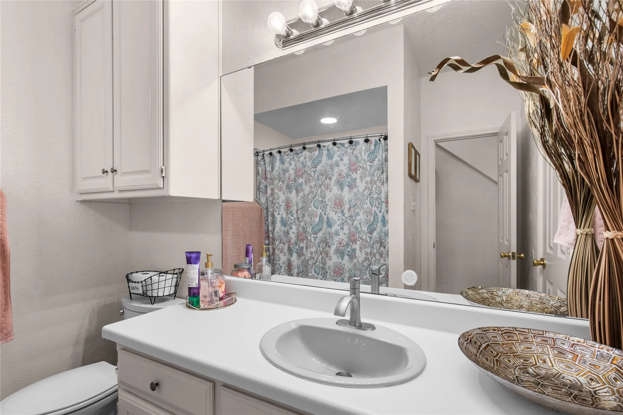 Duplex For Sale in Grayson County , 1002 W Washington Street, Sherman, Texas 75092, 4 Bedroom, 4 Bathroom, Garage spaces, 0 Sqft, built in 1986, mls#21298275, Real Estate Agent in Sherman, Homes For Sale in Grayson county, Homes For Sale in Sherman, Realtor in Sherman Texas, Real Estate Brokerage Independent Realty Texas, Luminita Cordes Realtor