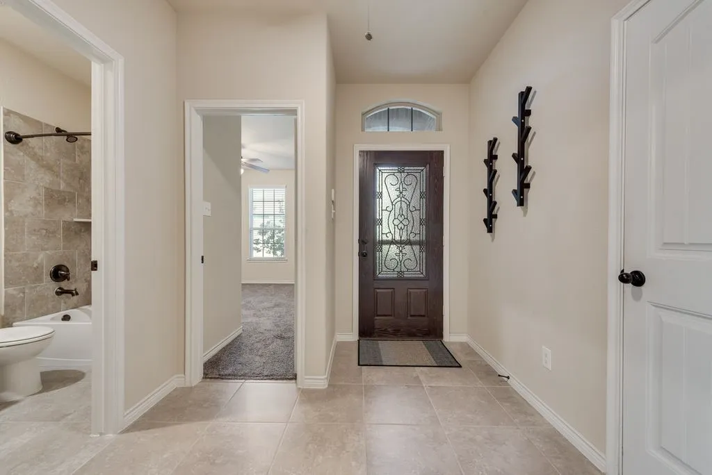 Single Family Residence For Sale in Dallas County , 3318 Rosewood Lane, Sachse, Texas 75048, 4 Bedroom, 3 Bathroom, 2 Garage spaces, 2,266 Sqft, built in 2017, mls#21298180, Real Estate Agent in Sachse, Homes For Sale in Dallas county, Homes For Sale in Sachse, Realtor in Sachse Texas, Real Estate Brokerage Independent Realty Texas, Luminita Cordes Realtor