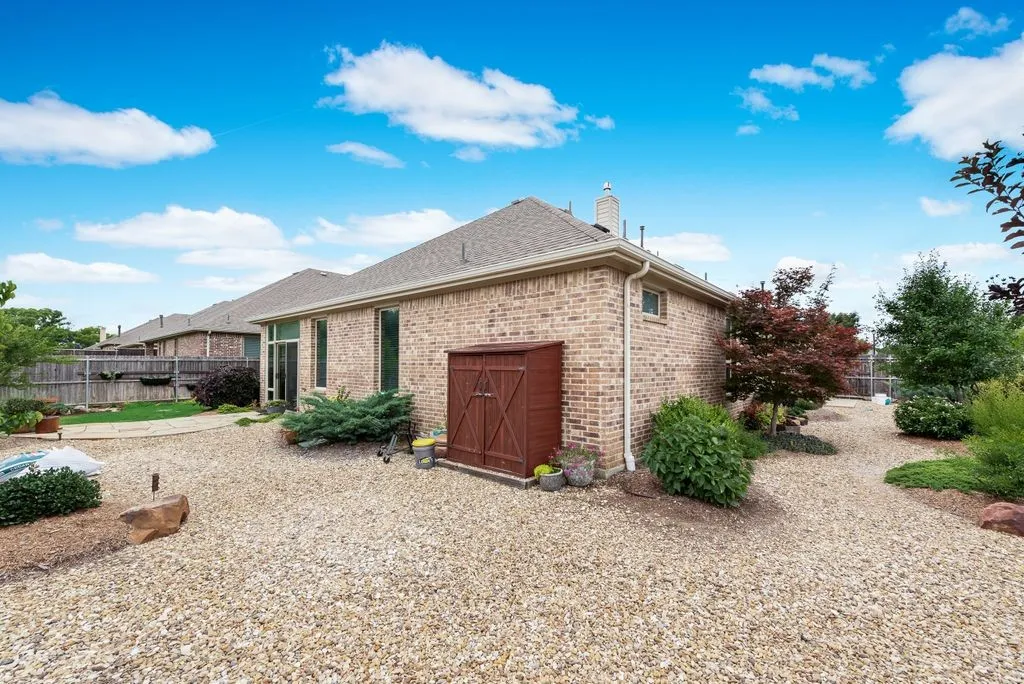 Single Family Residence For Sale in Dallas County , 3318 Rosewood Lane, Sachse, Texas 75048, 4 Bedroom, 3 Bathroom, 2 Garage spaces, 2,266 Sqft, built in 2017, mls#21298180, Real Estate Agent in Sachse, Homes For Sale in Dallas county, Homes For Sale in Sachse, Realtor in Sachse Texas, Real Estate Brokerage Independent Realty Texas, Luminita Cordes Realtor