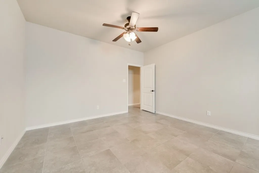 Secondary living room