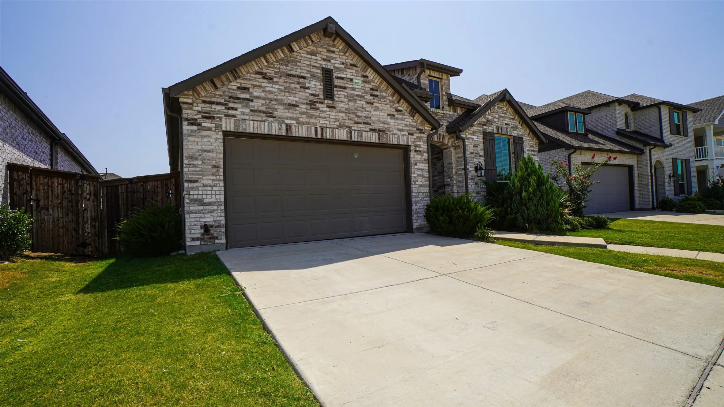 Single Family Residence For Sale in Rockwall County , 3031 Aqueduct Avenue, Royse City, Texas 75189, 4 Bedroom, 2 Bathroom, 2 Garage spaces, 2,138 Sqft, built in 2021, mls#21296717, Real Estate Agent in Royse City, Homes For Sale in Rockwall county, Homes For Sale in Royse City, Realtor in Royse City Texas, Real Estate Brokerage Independent Realty Texas, Luminita Cordes Realtor