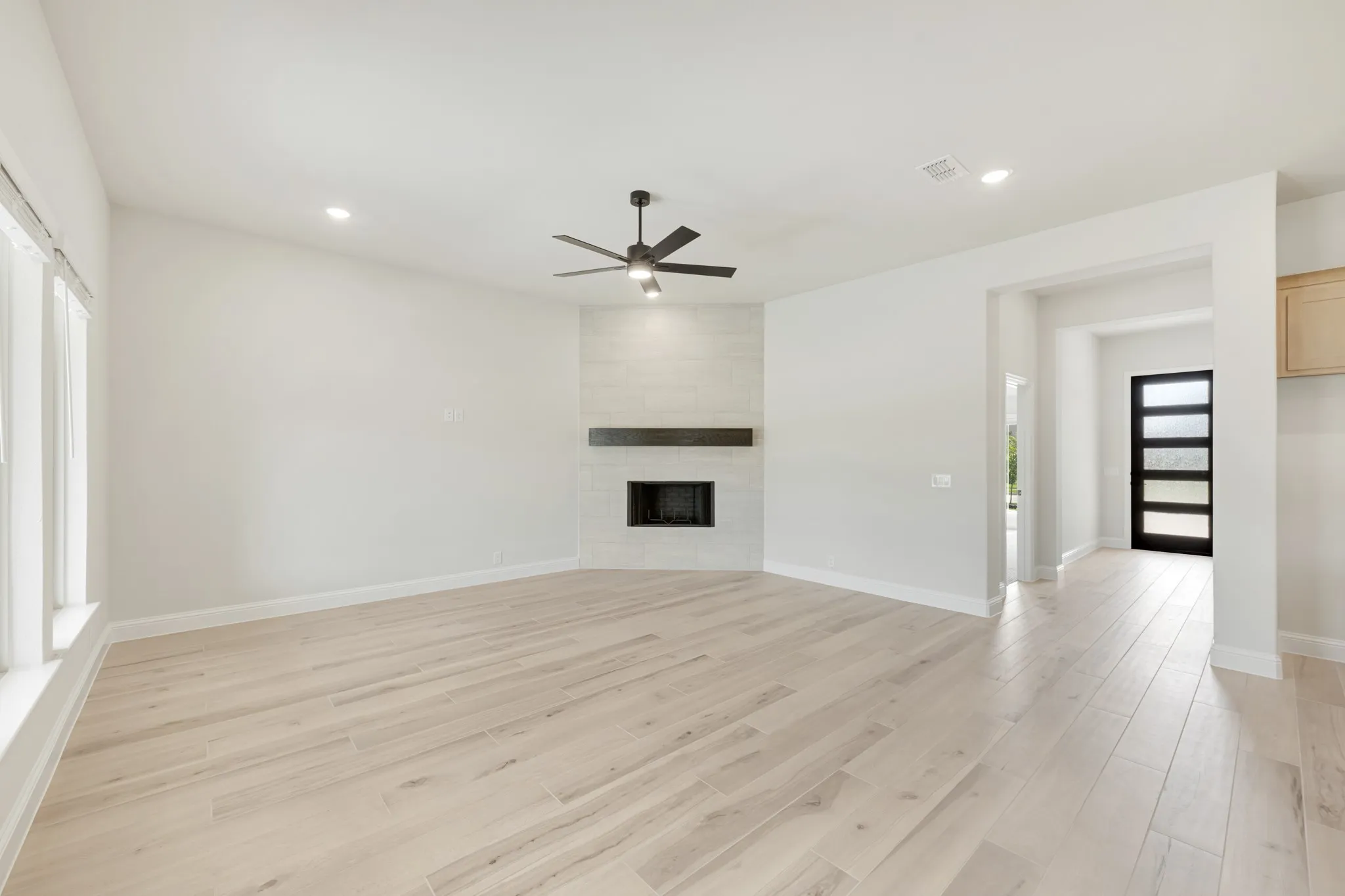 Single Family Residence For Sale in Ellis County , 4029 Eagles Bluff Road, Midlothian, Texas 76065, 3 Bedroom, 3 Bathroom, 2 Garage spaces, 2,260 Sqft, built in 2026, mls#21298346, Real Estate Agent in Midlothian, Homes For Sale in Ellis county, Homes For Sale in Midlothian, Realtor in Midlothian Texas, Real Estate Brokerage Independent Realty Texas, Luminita Cordes Realtor