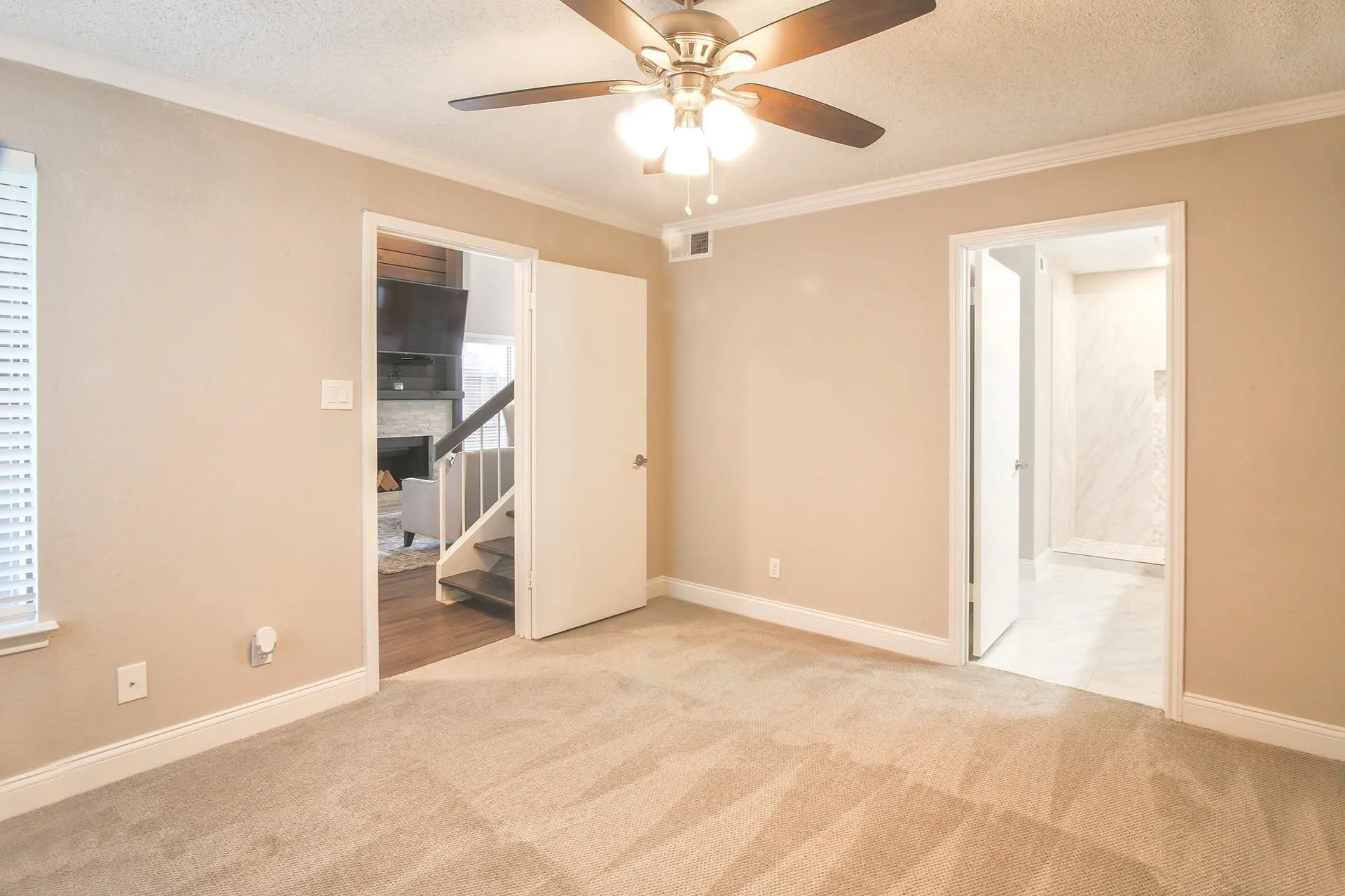 Condominium For Sale in Dallas County , 821 Dublin Drive 219, Richardson, Texas 75080, 3 Bedroom, 2 Bathroom, 1 Garage spaces, 1,365 Sqft, built in 1981, mls#21298241, Real Estate Agent in Richardson, Homes For Sale in Dallas county, Homes For Sale in Richardson, Realtor in Richardson Texas, Real Estate Brokerage Independent Realty Texas, Luminita Cordes Realtor