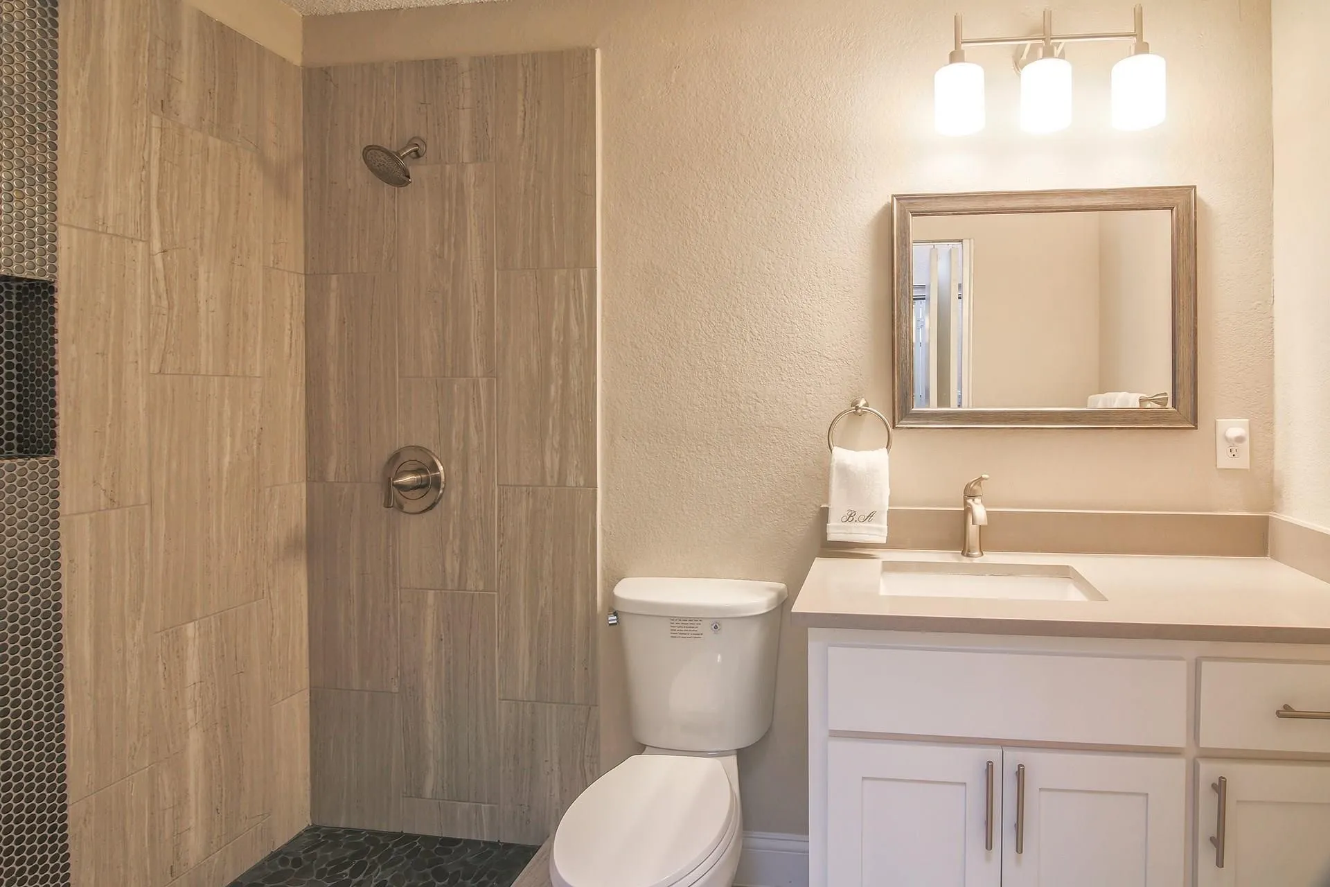 Condominium For Sale in Dallas County , 821 Dublin Drive 219, Richardson, Texas 75080, 3 Bedroom, 2 Bathroom, 1 Garage spaces, 1,365 Sqft, built in 1981, mls#21298241, Real Estate Agent in Richardson, Homes For Sale in Dallas county, Homes For Sale in Richardson, Realtor in Richardson Texas, Real Estate Brokerage Independent Realty Texas, Luminita Cordes Realtor