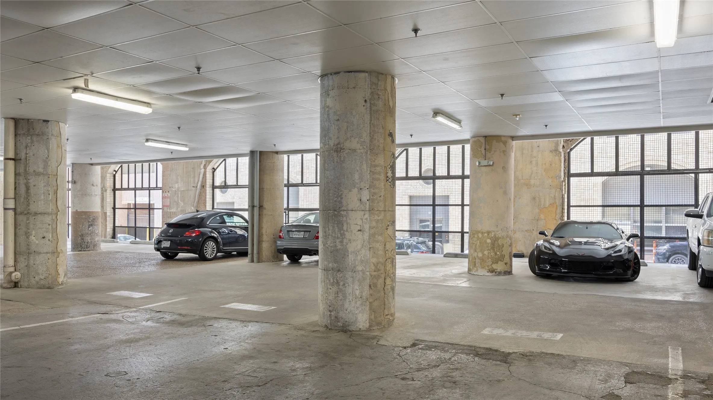 Condominium For Sale in Dallas County , 1122 Jackson Street 1103, Dallas, Texas 75202, 1 Bedroom, 2 Bathroom, 2 Garage spaces, 1,035 Sqft, built in 1925, mls#21298200, Real Estate Agent in Dallas, Homes For Sale in Dallas county, Homes For Sale in Dallas, Realtor in Dallas Texas, Real Estate Brokerage Independent Realty Texas, Luminita Cordes Realtor