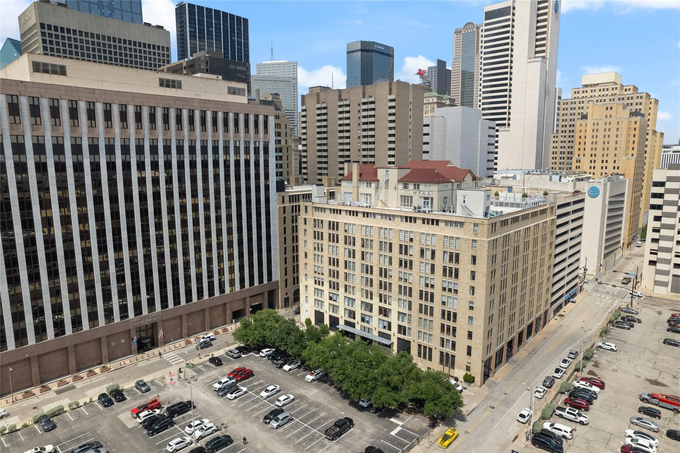 Condominium For Sale in Dallas County , 1122 Jackson Street 1103, Dallas, Texas 75202, 1 Bedroom, 2 Bathroom, 2 Garage spaces, 1,035 Sqft, built in 1925, mls#21298200, Real Estate Agent in Dallas, Homes For Sale in Dallas county, Homes For Sale in Dallas, Realtor in Dallas Texas, Real Estate Brokerage Independent Realty Texas, Luminita Cordes Realtor