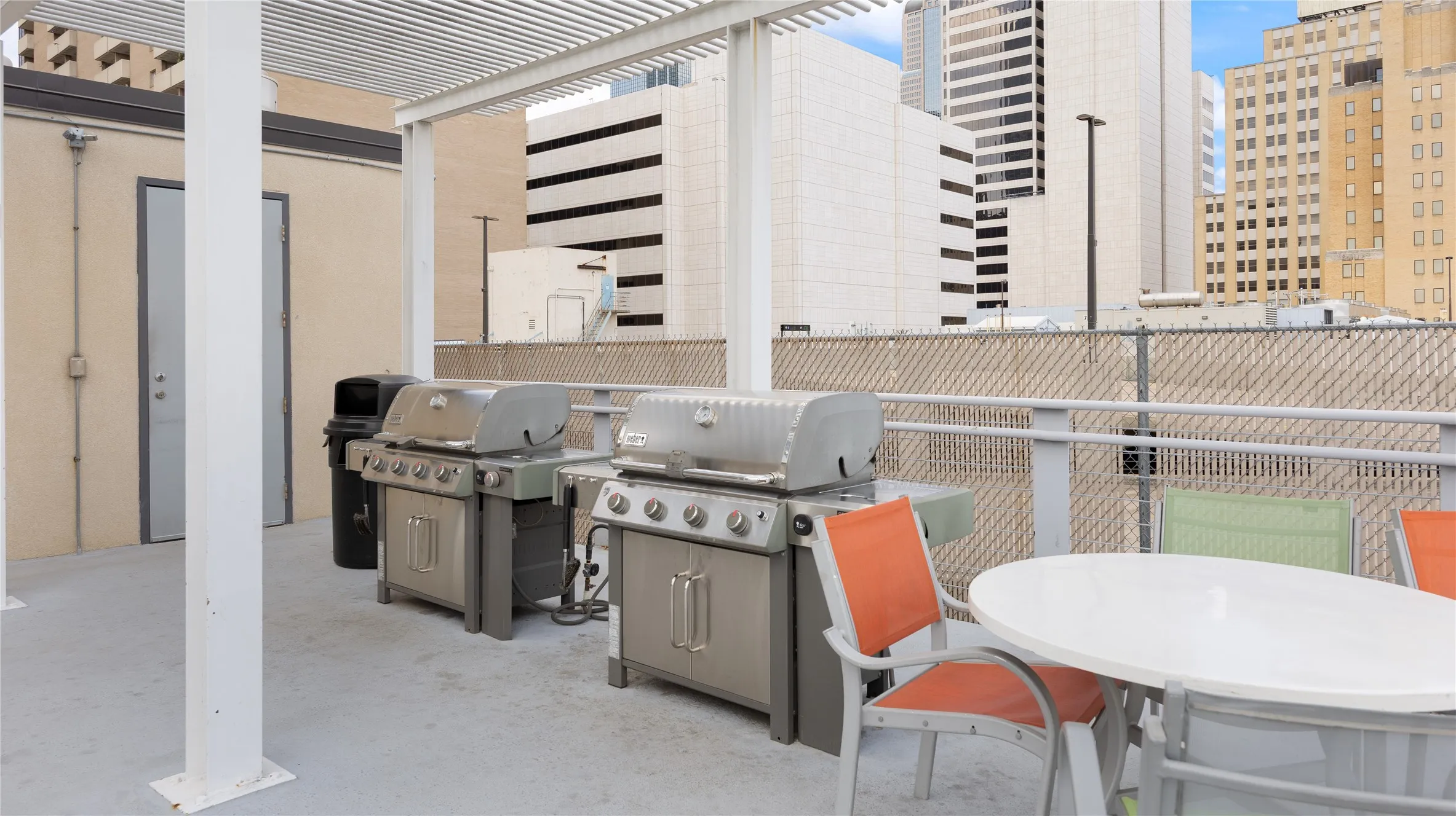Condominium For Sale in Dallas County , 1122 Jackson Street 1103, Dallas, Texas 75202, 1 Bedroom, 2 Bathroom, 2 Garage spaces, 1,035 Sqft, built in 1925, mls#21298200, Real Estate Agent in Dallas, Homes For Sale in Dallas county, Homes For Sale in Dallas, Realtor in Dallas Texas, Real Estate Brokerage Independent Realty Texas, Luminita Cordes Realtor