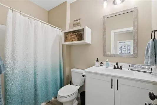 Single Family Residence For Sale in Smith County , 17018 Crossing Circle, Lindale, Texas 75771, 3 Bedroom, 2 Bathroom, 2 Garage spaces, 1,207 Sqft, built in 2022, mls#21298023, Real Estate Agent in Lindale, Homes For Sale in Smith county, Homes For Sale in Lindale, Realtor in Lindale Texas, Real Estate Brokerage Independent Realty Texas, Luminita Cordes Realtor