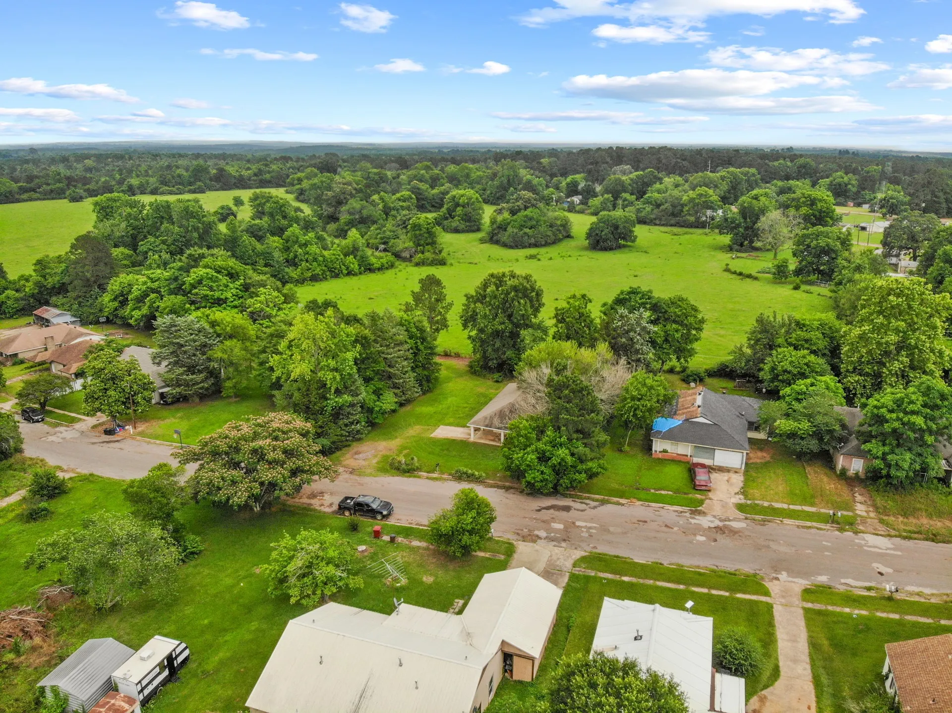 Single Family Residence For Sale in Cass County , 65 RHYNE, Avinger, Texas 75630, 3 Bedroom, 2 Bathroom, Garage spaces, 1,097 Sqft, built in 2014, mls#21298350, Real Estate Agent in Avinger, Homes For Sale in Cass county, Homes For Sale in Avinger, Realtor in Avinger Texas, Real Estate Brokerage Independent Realty Texas, Luminita Cordes Realtor