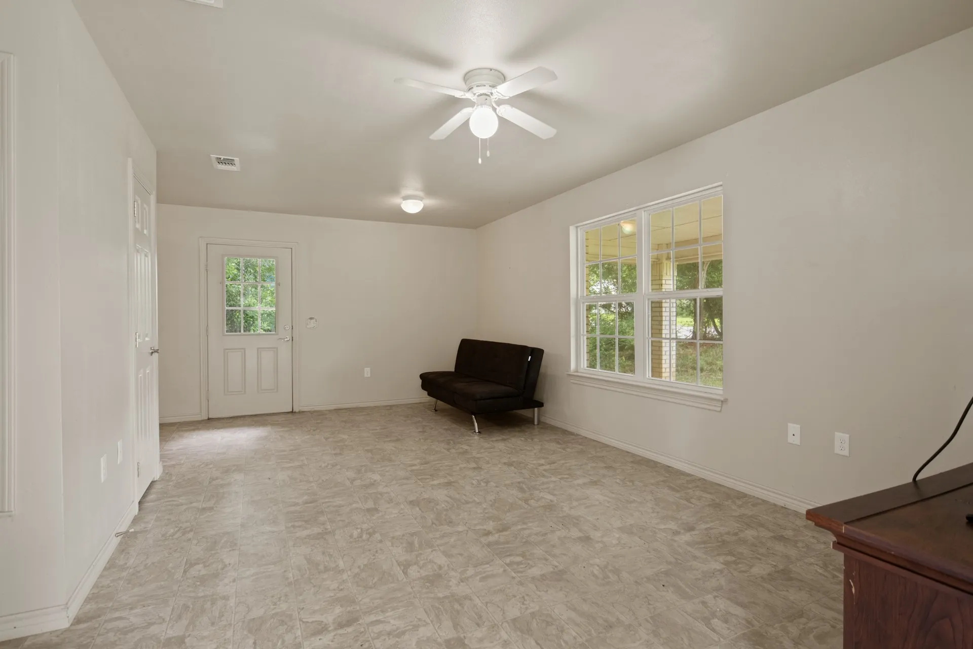 Single Family Residence For Sale in Cass County , 65 RHYNE, Avinger, Texas 75630, 3 Bedroom, 2 Bathroom, Garage spaces, 1,097 Sqft, built in 2014, mls#21298350, Real Estate Agent in Avinger, Homes For Sale in Cass county, Homes For Sale in Avinger, Realtor in Avinger Texas, Real Estate Brokerage Independent Realty Texas, Luminita Cordes Realtor