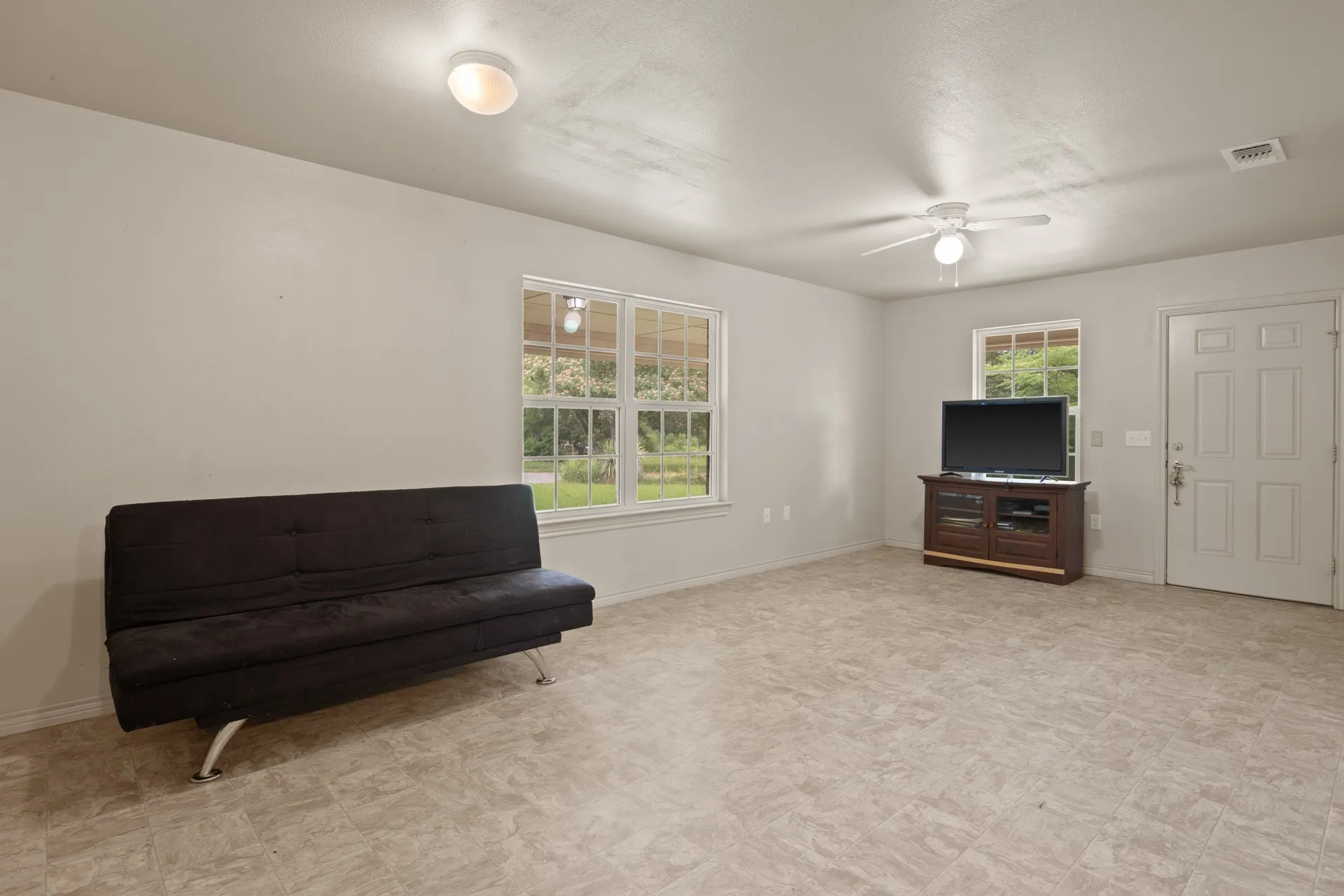 Single Family Residence For Sale in Cass County , 65 RHYNE, Avinger, Texas 75630, 3 Bedroom, 2 Bathroom, Garage spaces, 1,097 Sqft, built in 2014, mls#21298350, Real Estate Agent in Avinger, Homes For Sale in Cass county, Homes For Sale in Avinger, Realtor in Avinger Texas, Real Estate Brokerage Independent Realty Texas, Luminita Cordes Realtor