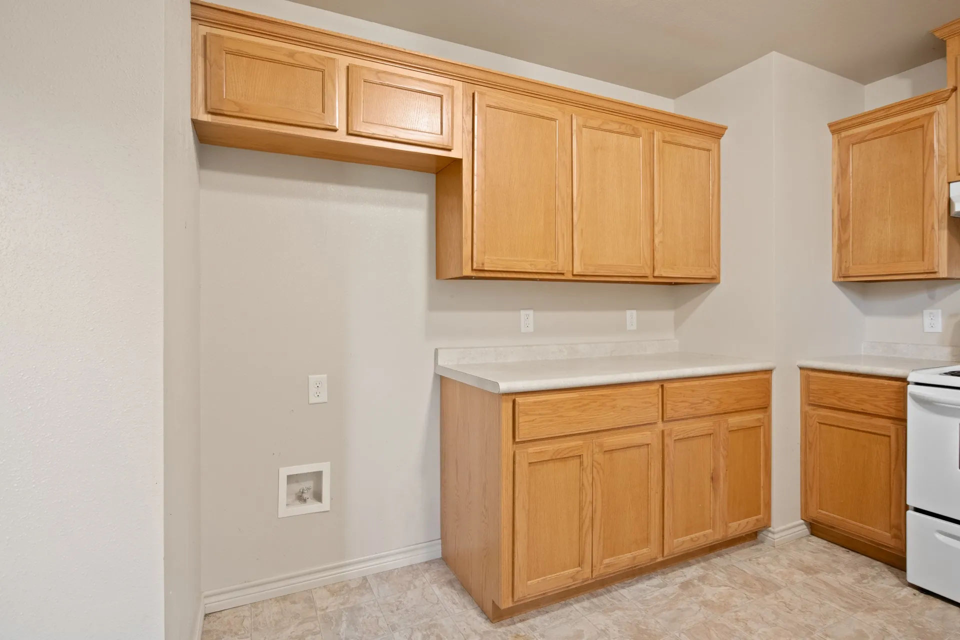 Single Family Residence For Sale in Cass County , 65 RHYNE, Avinger, Texas 75630, 3 Bedroom, 2 Bathroom, Garage spaces, 1,097 Sqft, built in 2014, mls#21298350, Real Estate Agent in Avinger, Homes For Sale in Cass county, Homes For Sale in Avinger, Realtor in Avinger Texas, Real Estate Brokerage Independent Realty Texas, Luminita Cordes Realtor