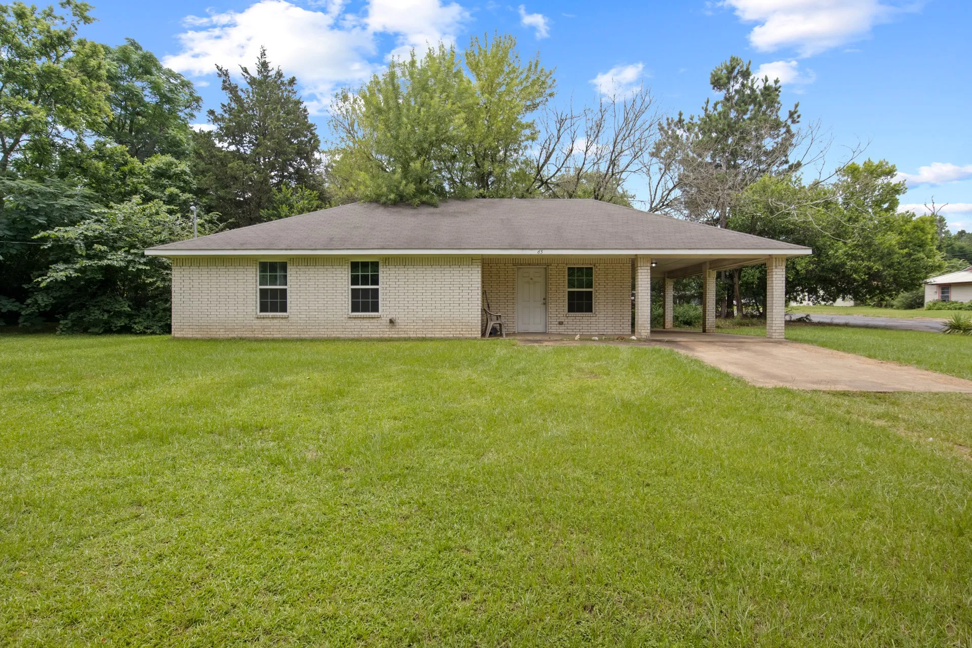 Single Family Residence For Sale in Cass County , 65 RHYNE, Avinger, Texas 75630, 3 Bedroom, 2 Bathroom, Garage spaces, 1,097 Sqft, built in 2014, mls#21298350, Real Estate Agent in Avinger, Homes For Sale in Cass county, Homes For Sale in Avinger, Realtor in Avinger Texas, Real Estate Brokerage Independent Realty Texas, Luminita Cordes Realtor