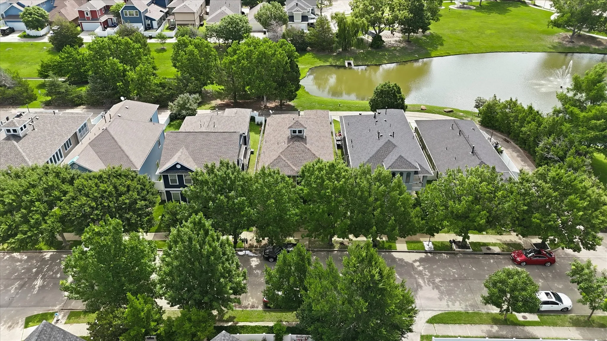 Single Family Residence For Sale in Denton County , 1418 Sea Pines Drive, Savannah, Texas 76227, 4 Bedroom, 3 Bathroom, 2 Garage spaces, 2,561 Sqft, built in 2006, mls#21293222, Real Estate Agent in Savannah, Homes For Sale in Denton county, Homes For Sale in Savannah, Realtor in Savannah Texas, Real Estate Brokerage Independent Realty Texas, Luminita Cordes Realtor