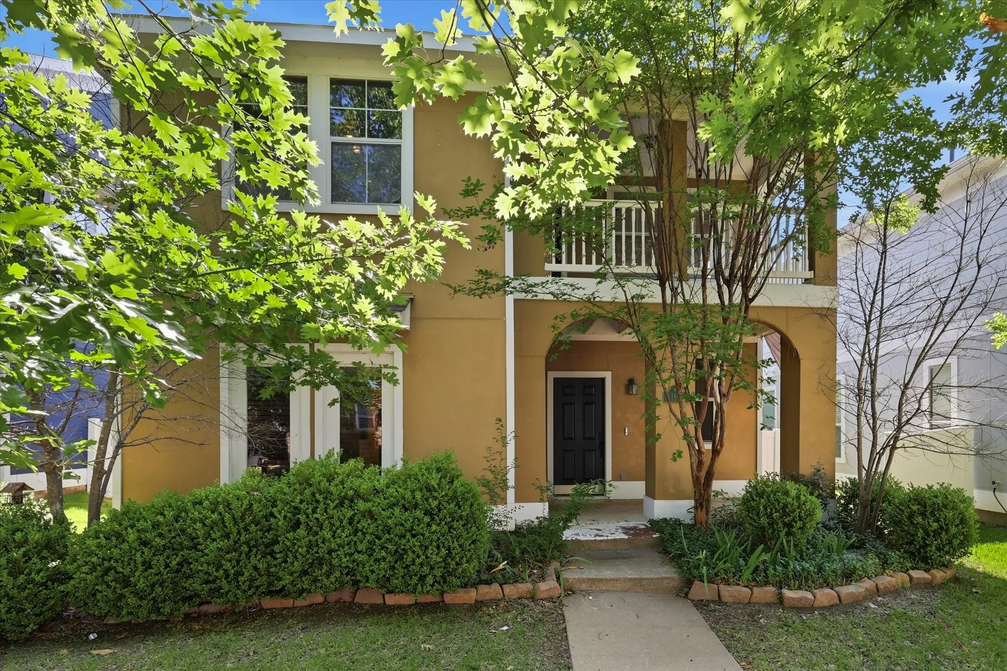 Single Family Residence For Sale in Denton County , 1418 Sea Pines Drive, Savannah, Texas 76227, 4 Bedroom, 3 Bathroom, 2 Garage spaces, 2,561 Sqft, built in 2006, mls#21293222, Real Estate Agent in Savannah, Homes For Sale in Denton county, Homes For Sale in Savannah, Realtor in Savannah Texas, Real Estate Brokerage Independent Realty Texas, Luminita Cordes Realtor