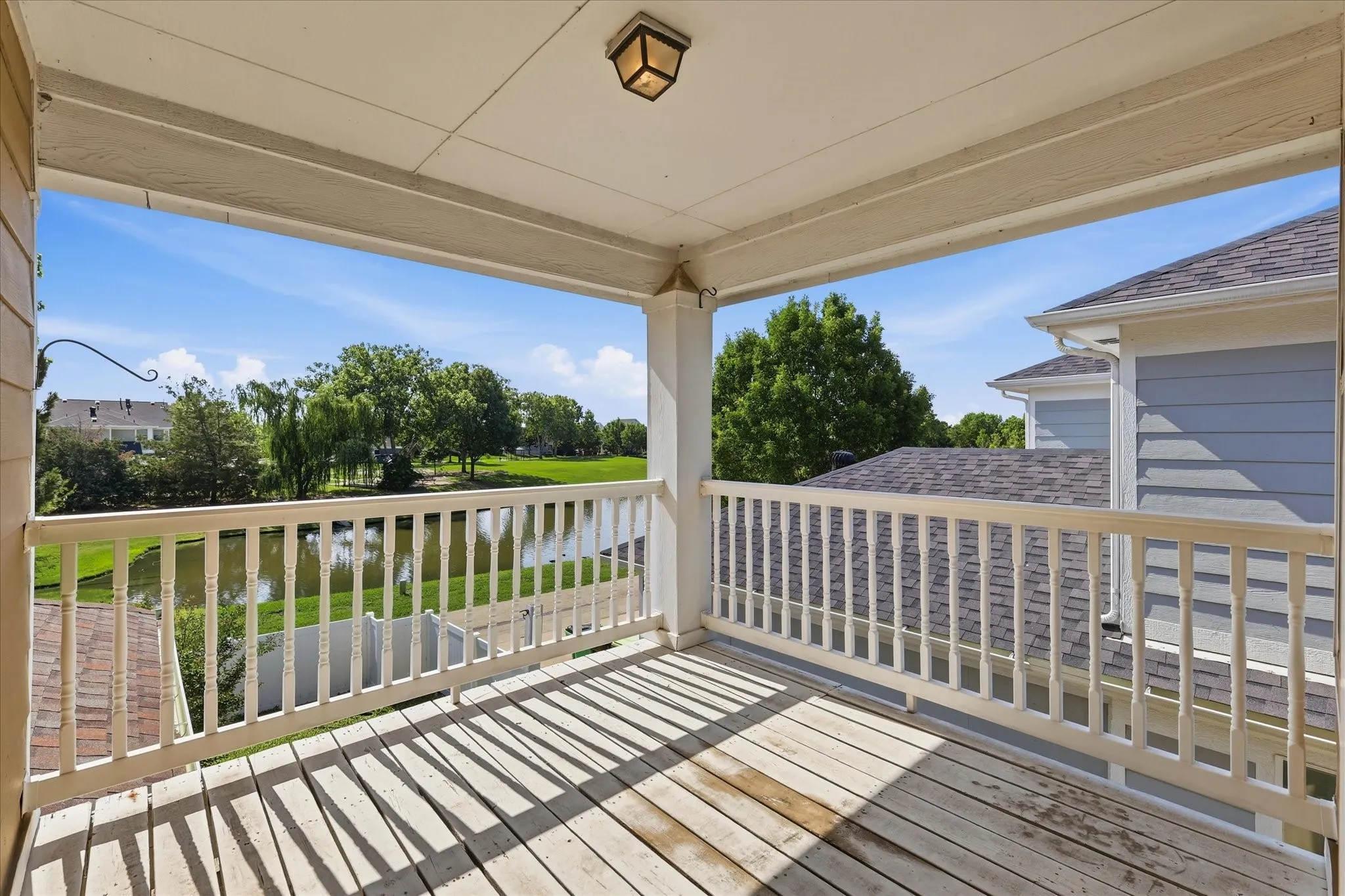 Single Family Residence For Sale in Denton County , 1418 Sea Pines Drive, Savannah, Texas 76227, 4 Bedroom, 3 Bathroom, 2 Garage spaces, 2,561 Sqft, built in 2006, mls#21293222, Real Estate Agent in Savannah, Homes For Sale in Denton county, Homes For Sale in Savannah, Realtor in Savannah Texas, Real Estate Brokerage Independent Realty Texas, Luminita Cordes Realtor