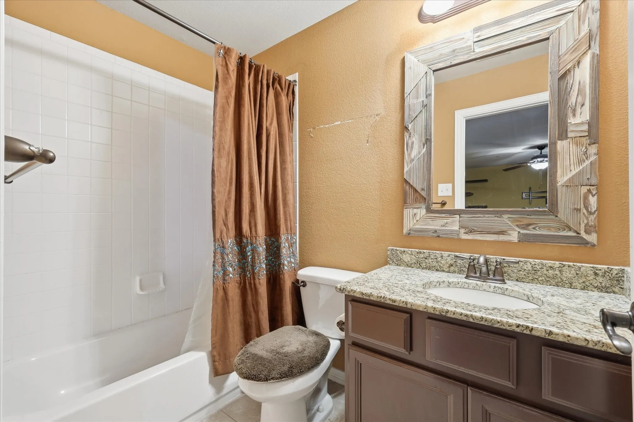 Townhouse For Sale in Denton County , 399 Dublin Street, Lewisville, Texas 75067, 3 Bedroom, 3 Bathroom, 2 Garage spaces, 1,942 Sqft, built in 2012, mls#21294114, Real Estate Agent in Lewisville, Homes For Sale in Denton county, Homes For Sale in Lewisville, Realtor in Lewisville Texas, Real Estate Brokerage Independent Realty Texas, Luminita Cordes Realtor