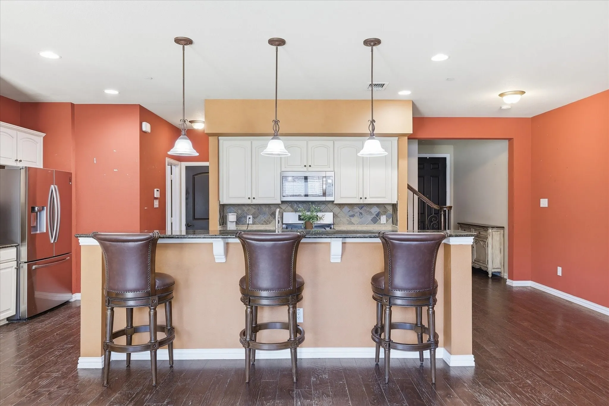 Townhouse For Sale in Denton County , 399 Dublin Street, Lewisville, Texas 75067, 3 Bedroom, 3 Bathroom, 2 Garage spaces, 1,942 Sqft, built in 2012, mls#21294114, Real Estate Agent in Lewisville, Homes For Sale in Denton county, Homes For Sale in Lewisville, Realtor in Lewisville Texas, Real Estate Brokerage Independent Realty Texas, Luminita Cordes Realtor