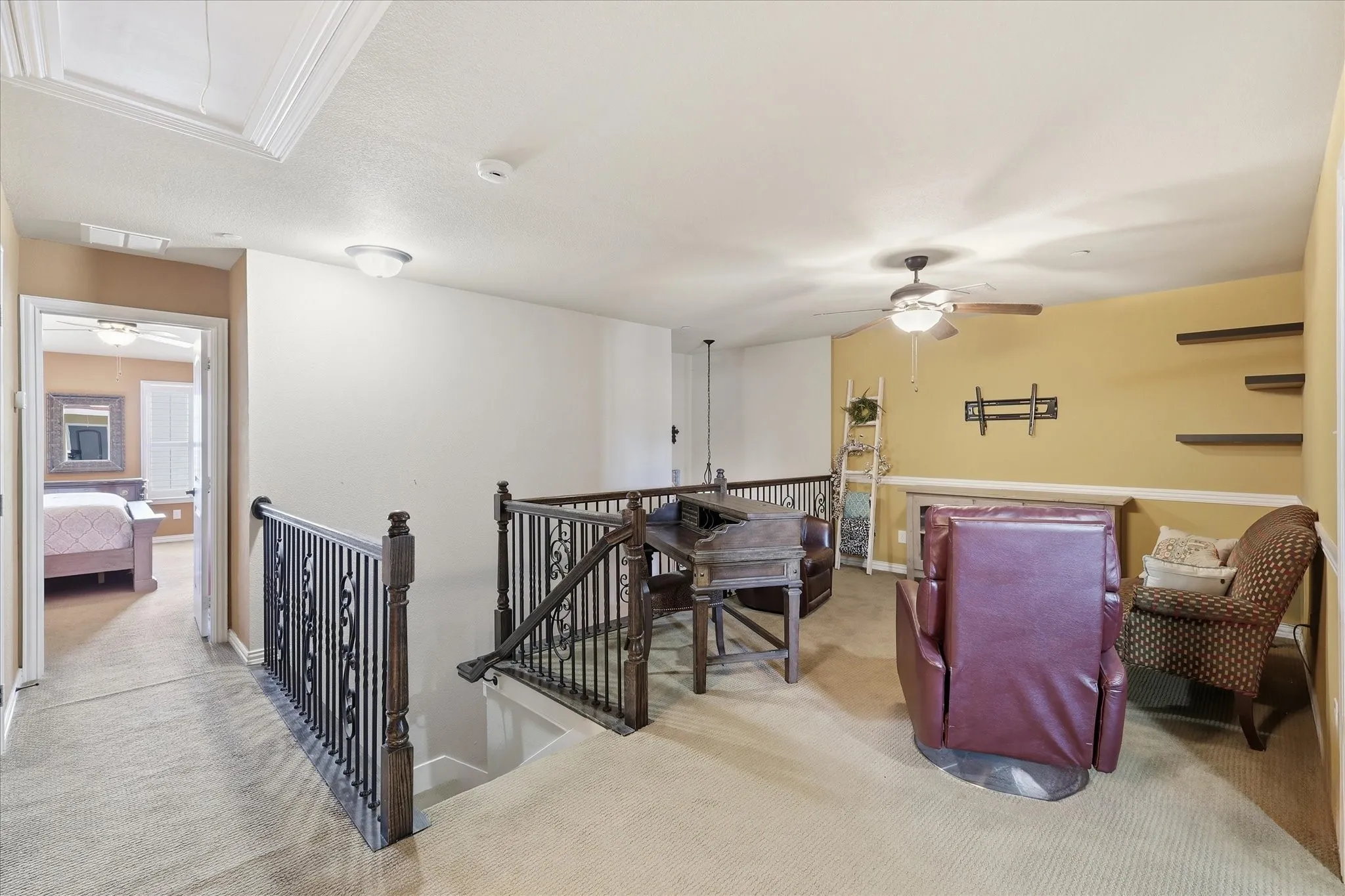 Townhouse For Sale in Denton County , 399 Dublin Street, Lewisville, Texas 75067, 3 Bedroom, 3 Bathroom, 2 Garage spaces, 1,942 Sqft, built in 2012, mls#21294114, Real Estate Agent in Lewisville, Homes For Sale in Denton county, Homes For Sale in Lewisville, Realtor in Lewisville Texas, Real Estate Brokerage Independent Realty Texas, Luminita Cordes Realtor