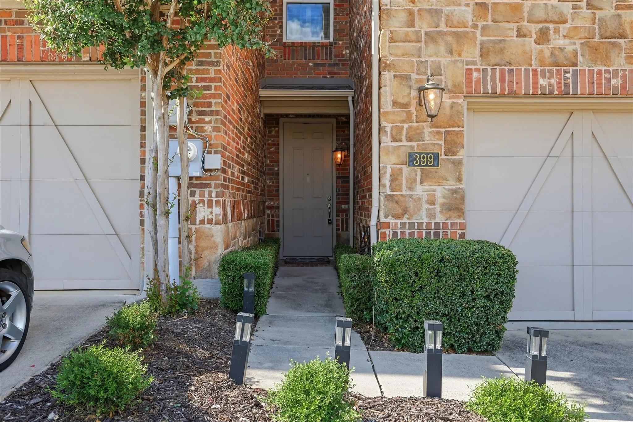 Townhouse For Sale in Denton County , 399 Dublin Street, Lewisville, Texas 75067, 3 Bedroom, 3 Bathroom, 2 Garage spaces, 1,942 Sqft, built in 2012, mls#21294114, Real Estate Agent in Lewisville, Homes For Sale in Denton county, Homes For Sale in Lewisville, Realtor in Lewisville Texas, Real Estate Brokerage Independent Realty Texas, Luminita Cordes Realtor