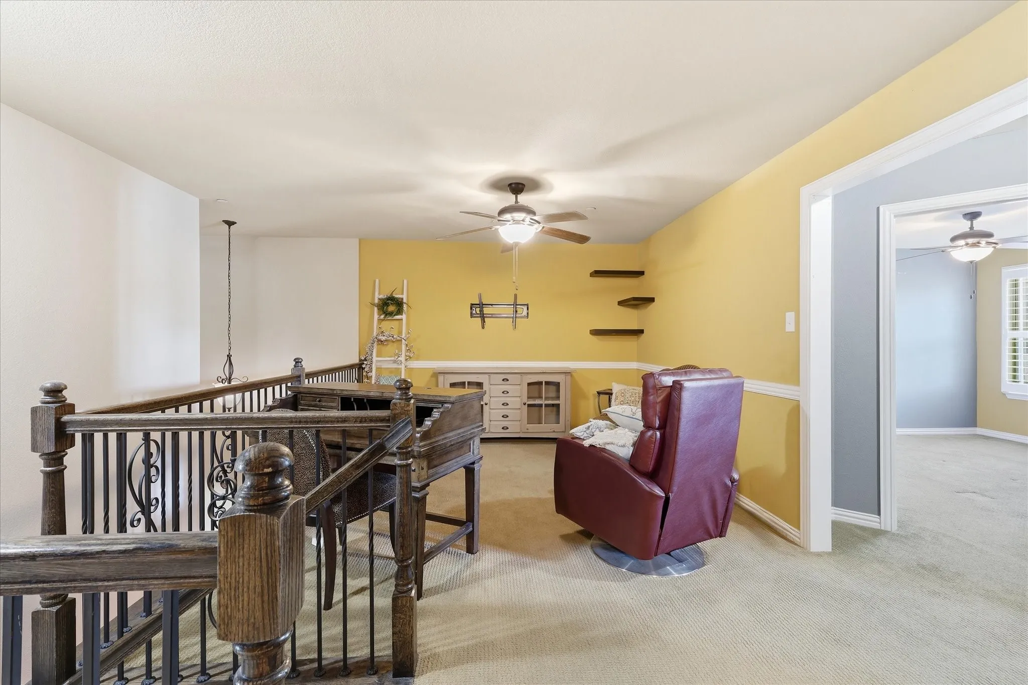 Townhouse For Sale in Denton County , 399 Dublin Street, Lewisville, Texas 75067, 3 Bedroom, 3 Bathroom, 2 Garage spaces, 1,942 Sqft, built in 2012, mls#21294114, Real Estate Agent in Lewisville, Homes For Sale in Denton county, Homes For Sale in Lewisville, Realtor in Lewisville Texas, Real Estate Brokerage Independent Realty Texas, Luminita Cordes Realtor
