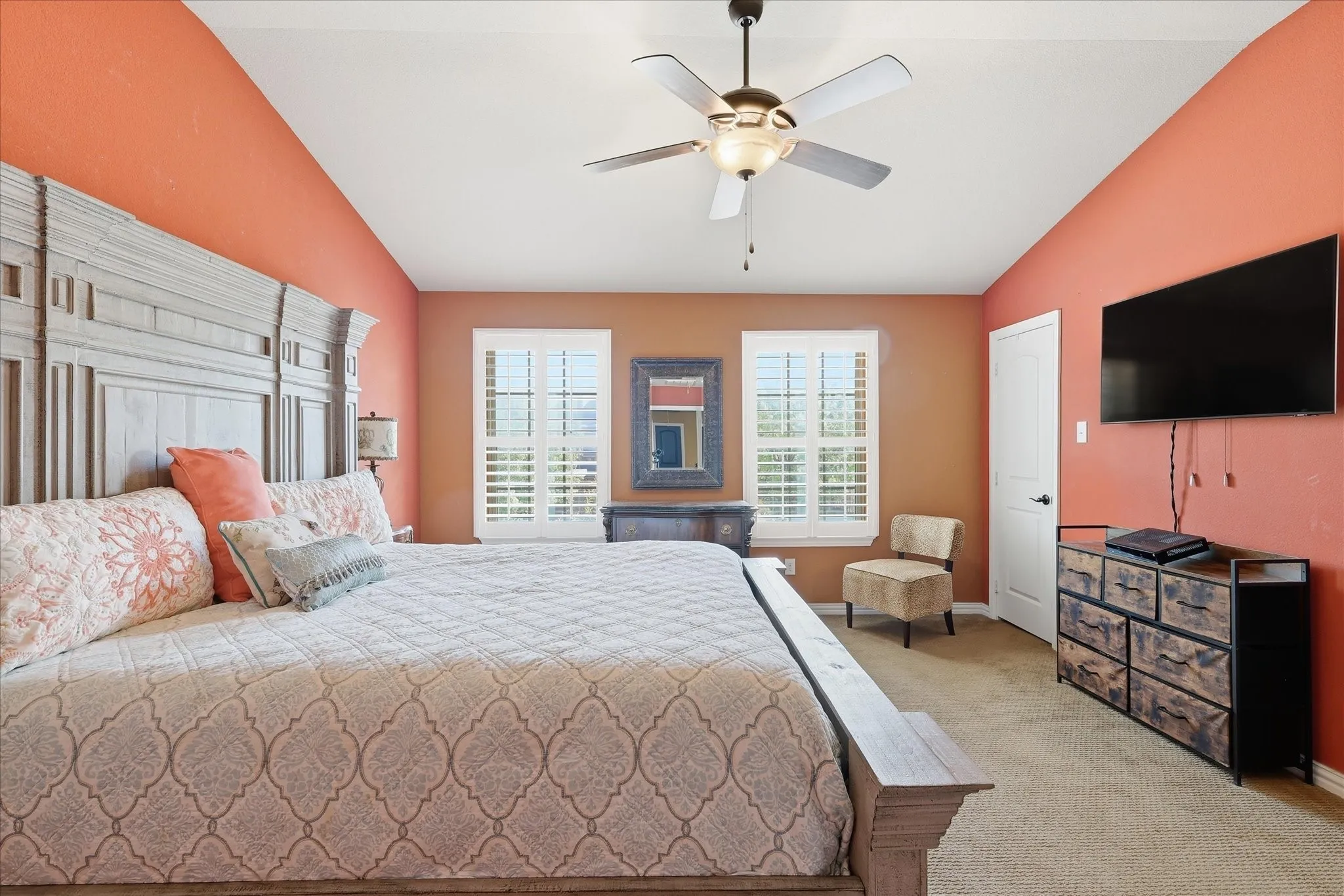 Townhouse For Sale in Denton County , 399 Dublin Street, Lewisville, Texas 75067, 3 Bedroom, 3 Bathroom, 2 Garage spaces, 1,942 Sqft, built in 2012, mls#21294114, Real Estate Agent in Lewisville, Homes For Sale in Denton county, Homes For Sale in Lewisville, Realtor in Lewisville Texas, Real Estate Brokerage Independent Realty Texas, Luminita Cordes Realtor