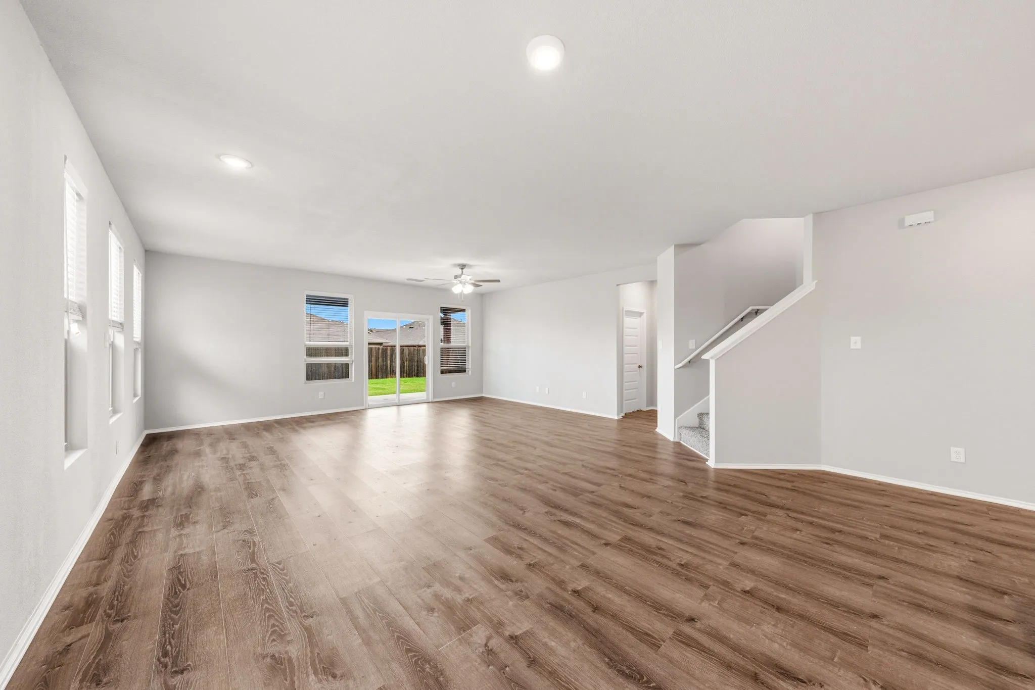Single Family Residence For Sale in Tarrant County , 6248 Jackstaff Drive, Fort Worth, Texas 76179, 5 Bedroom, 4 Bathroom, 2 Garage spaces, 3,948 Sqft, built in 2019, mls#21297139, Real Estate Agent in Fort Worth, Homes For Sale in Tarrant county, Homes For Sale in Fort Worth, Realtor in Fort Worth Texas, Real Estate Brokerage Independent Realty Texas, Luminita Cordes Realtor