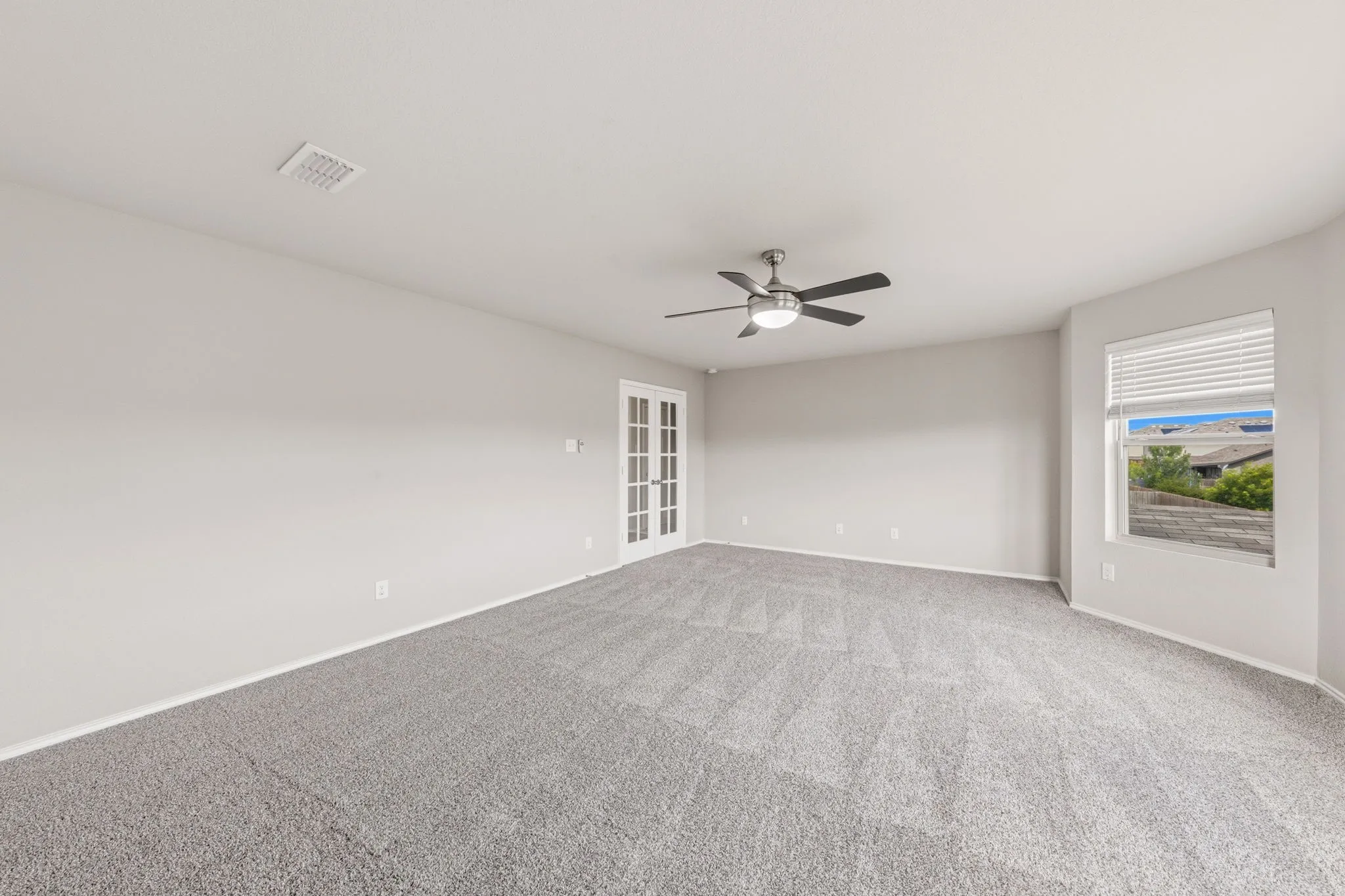 Single Family Residence For Sale in Tarrant County , 6248 Jackstaff Drive, Fort Worth, Texas 76179, 5 Bedroom, 4 Bathroom, 2 Garage spaces, 3,948 Sqft, built in 2019, mls#21297139, Real Estate Agent in Fort Worth, Homes For Sale in Tarrant county, Homes For Sale in Fort Worth, Realtor in Fort Worth Texas, Real Estate Brokerage Independent Realty Texas, Luminita Cordes Realtor